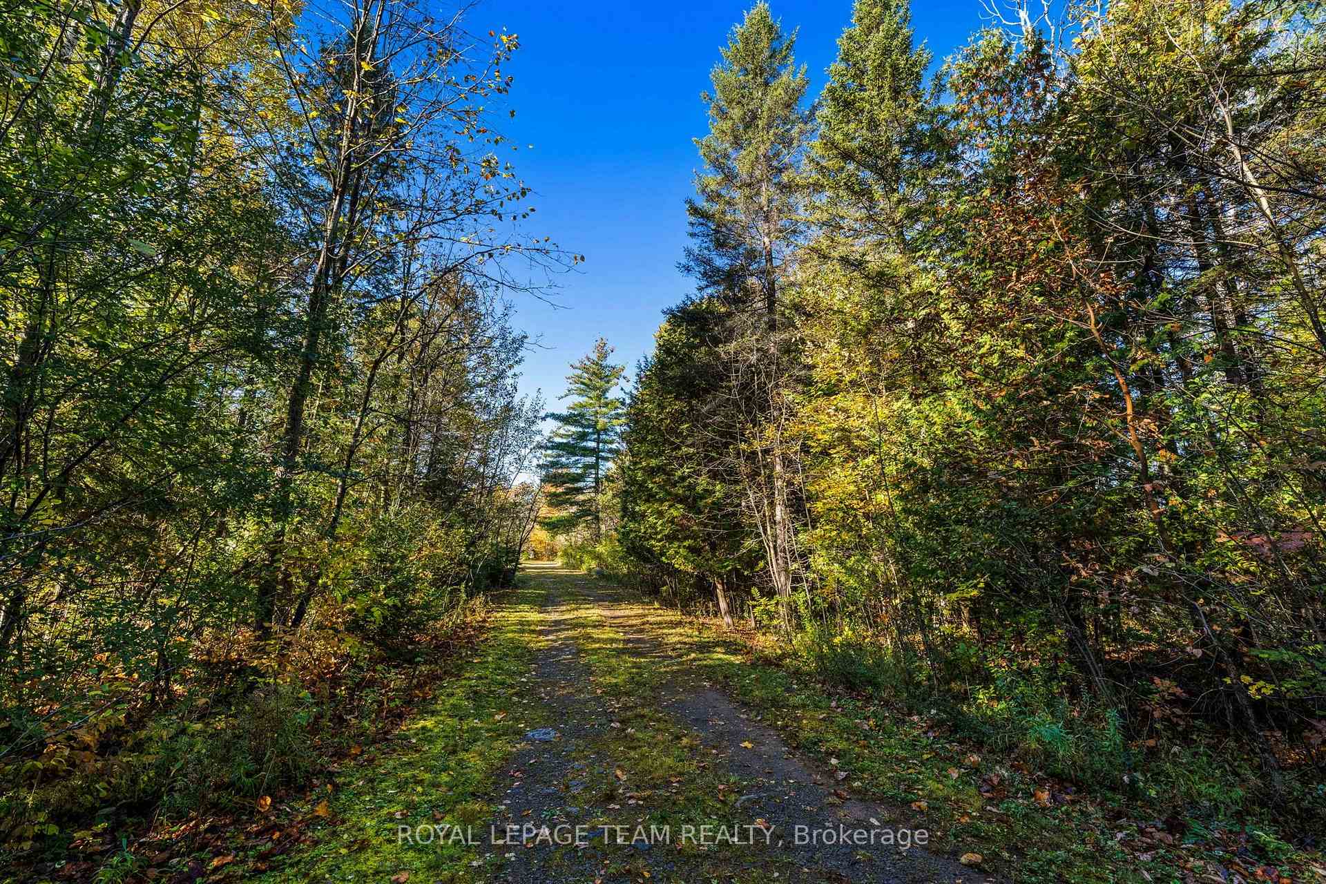 Photo 10 of 1861 Bearhill Road, Ottawa, Huntley Ward (North West) — HOMEH