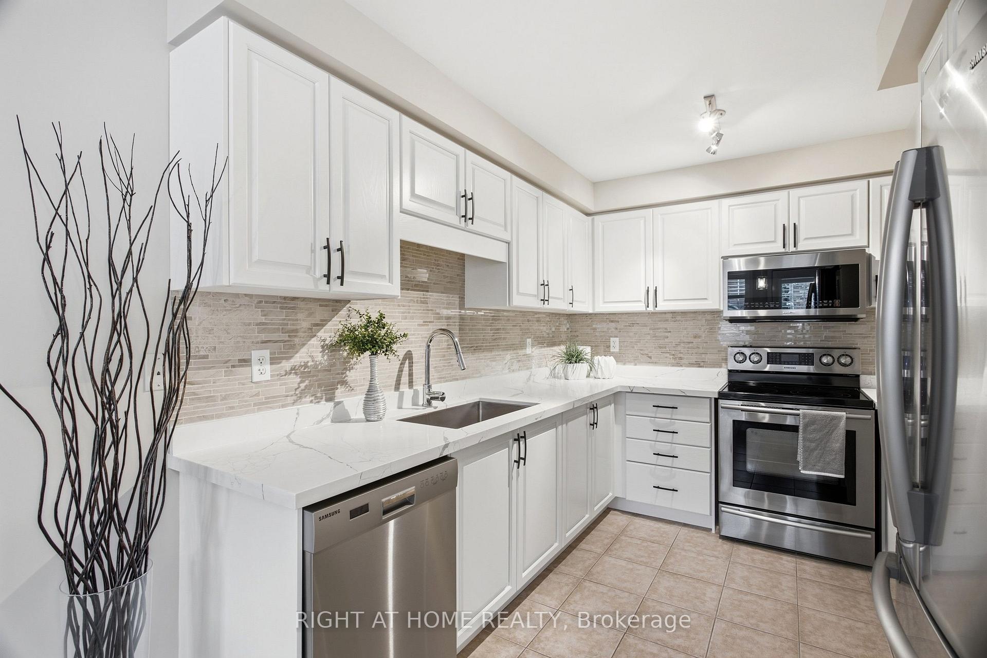 Photo 9 of 316 Duncan Lane, Milton, Scott — HOMEH