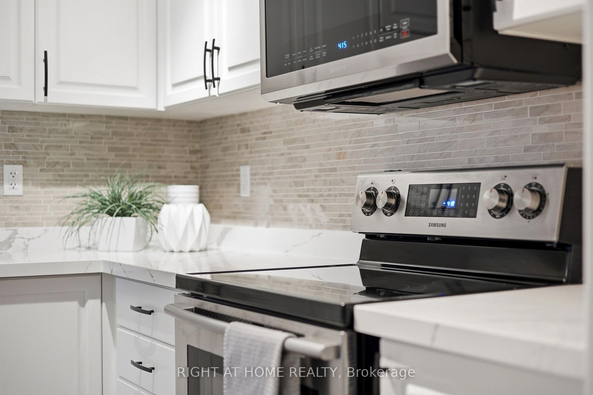Photo 14 of 316 Duncan Lane, Milton, Scott — HOMEH