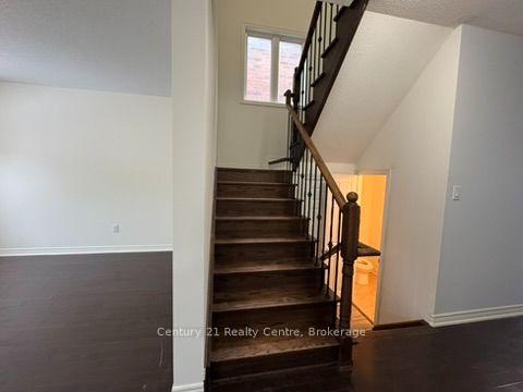 Photo 17 of 355 Royal West Drive W, Brampton, Credit Valley — HOMEH