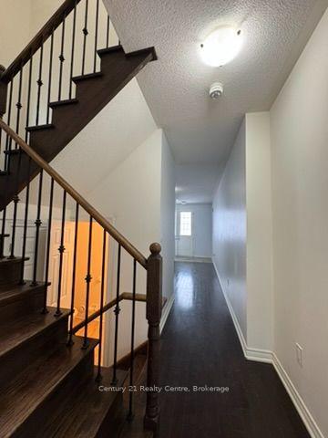 Photo 43 of 355 Royal West Drive W, Brampton, Credit Valley — HOMEH
