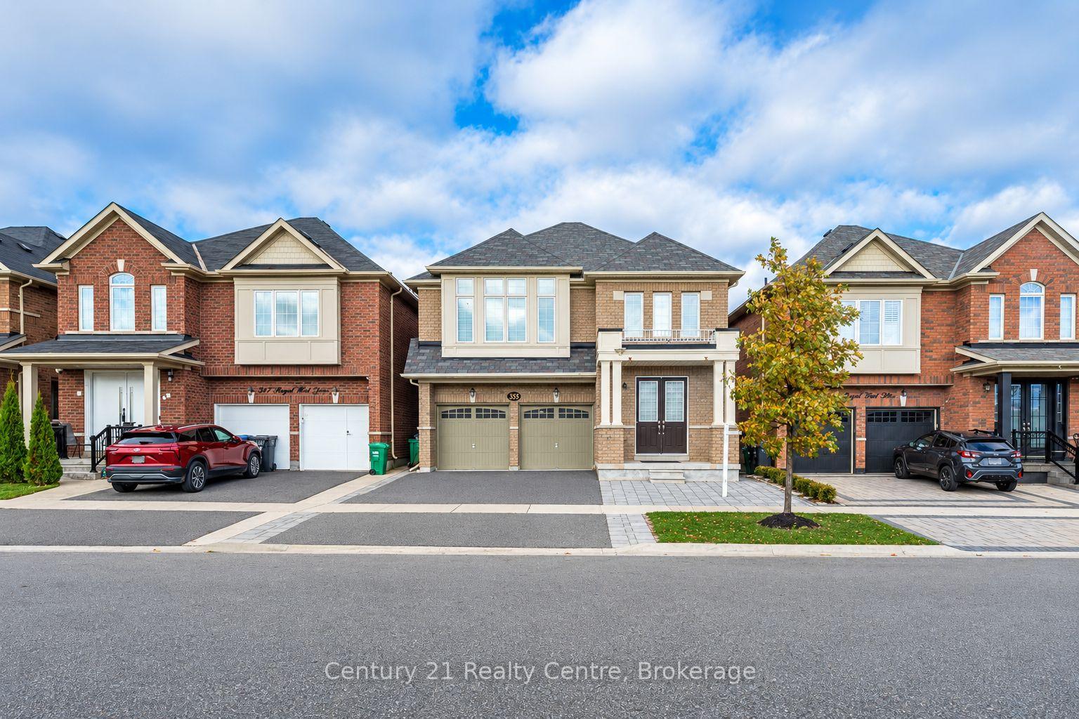 Photo 4 of 355 Royal West Drive W, Brampton, Credit Valley — HOMEH