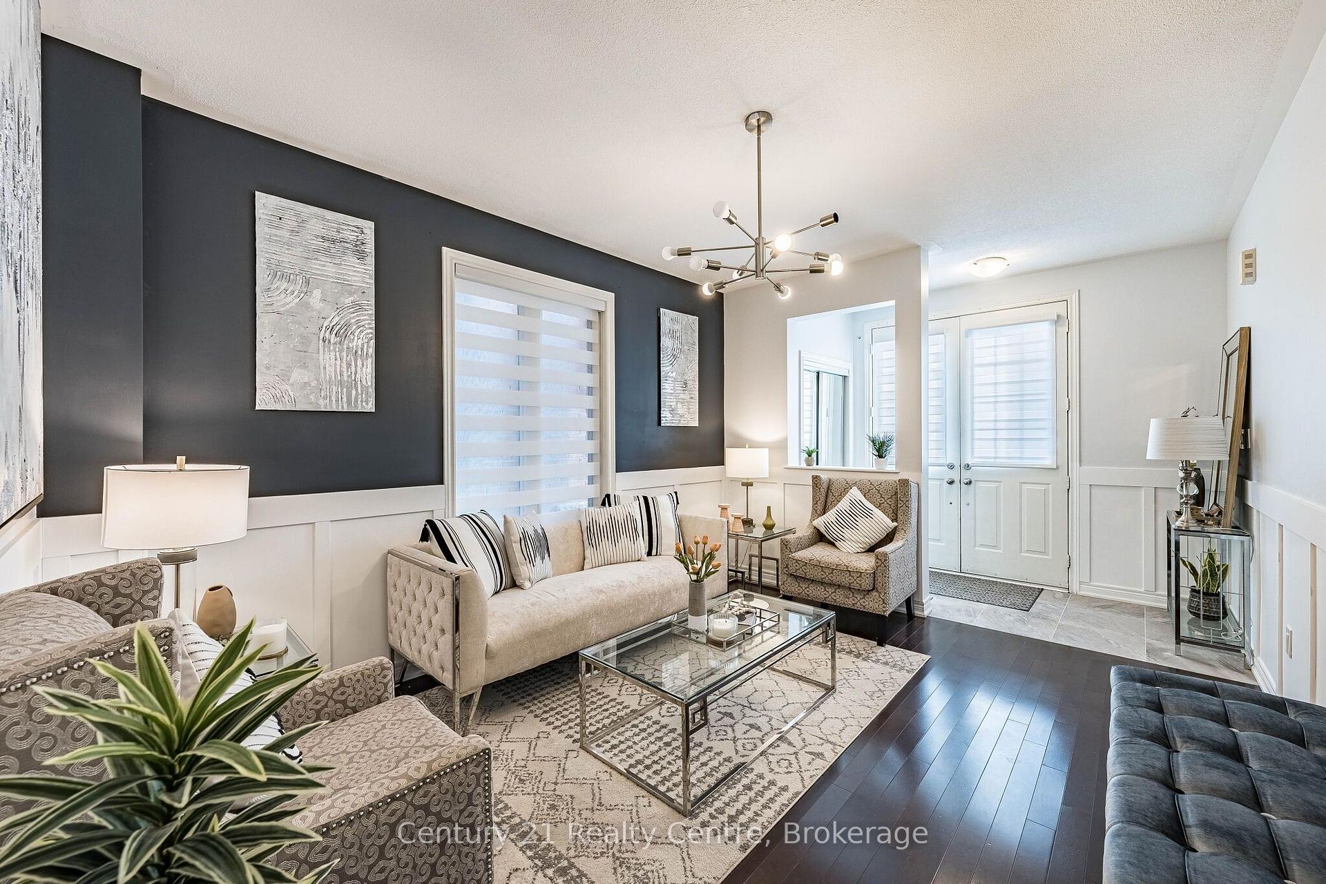 Photo 10 of 355 Royal West Drive W, Brampton, Credit Valley — HOMEH