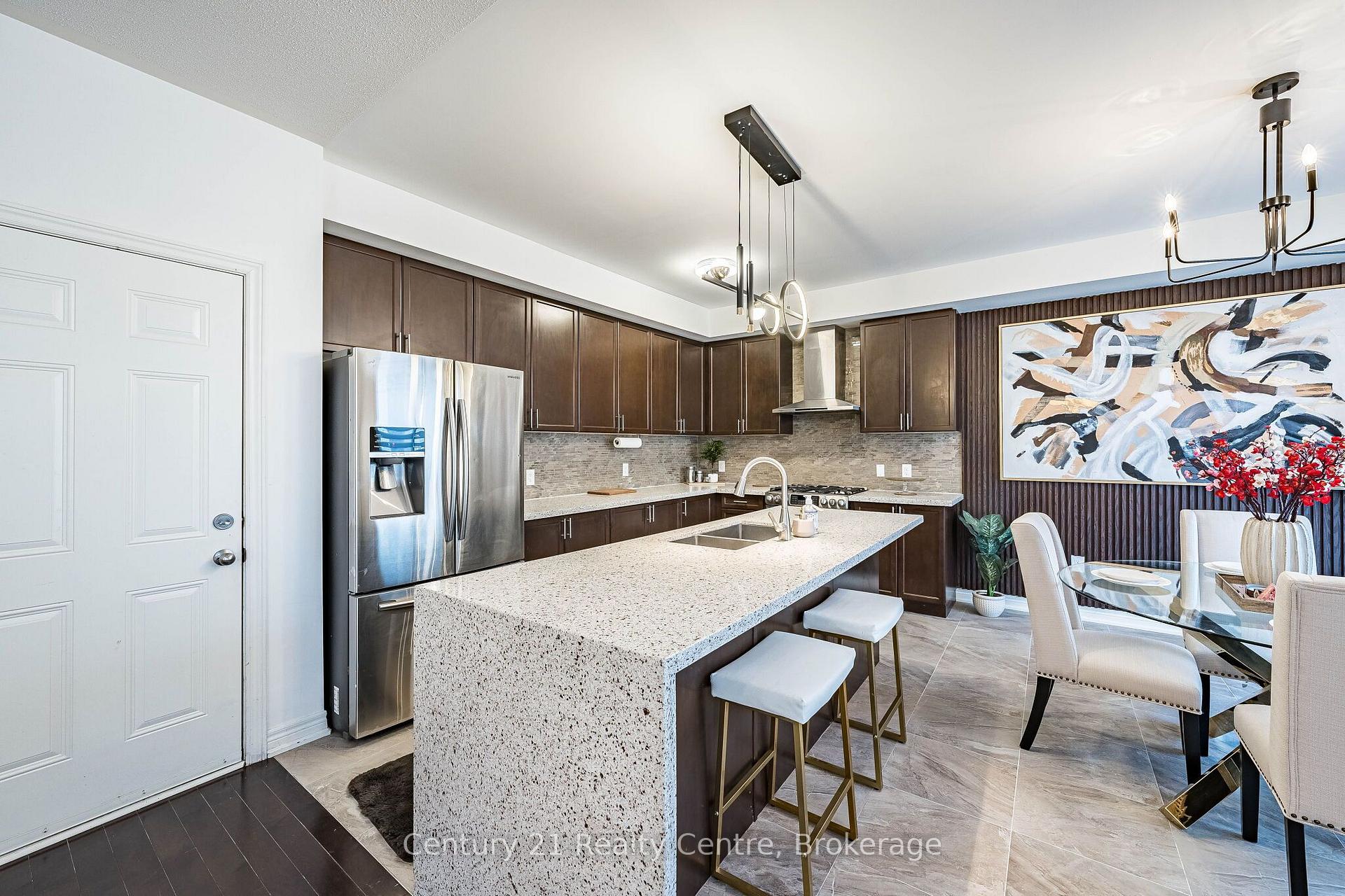 Photo 26 of 355 Royal West Drive W, Brampton, Credit Valley — HOMEH