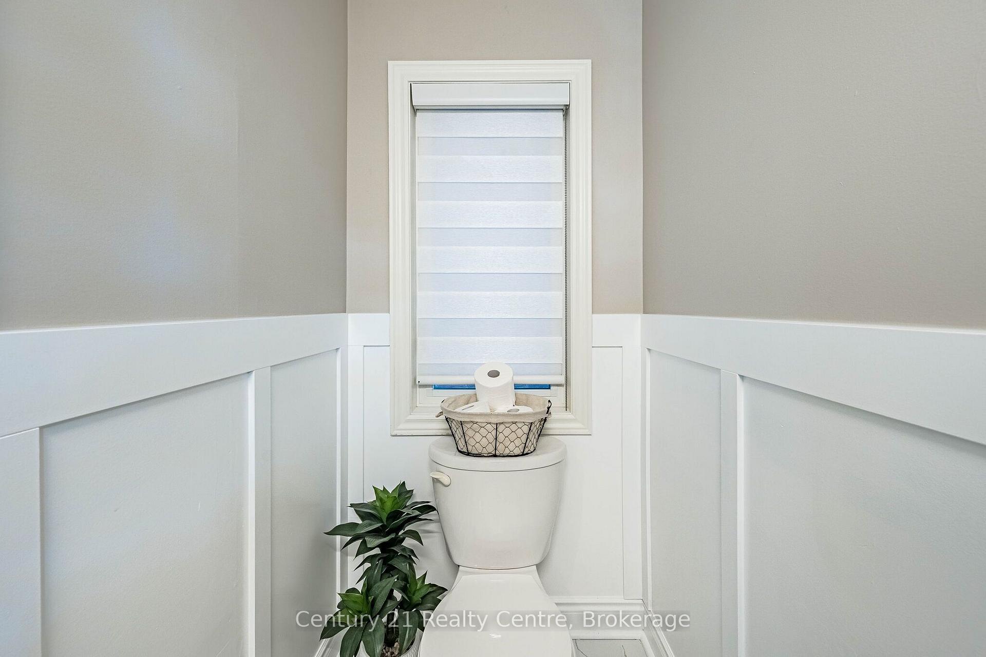 Photo 38 of 355 Royal West Drive W, Brampton, Credit Valley — HOMEH