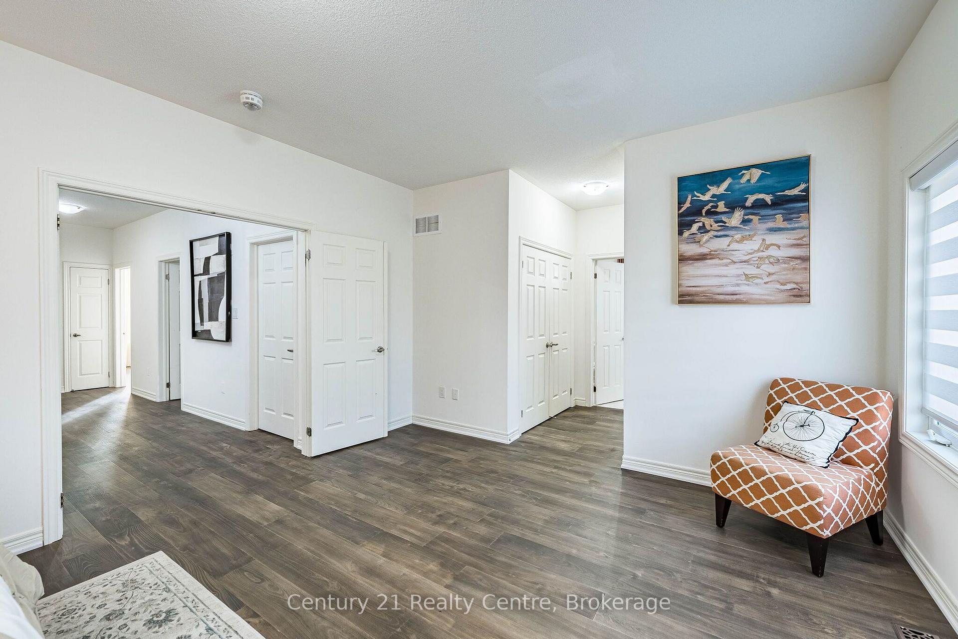 Photo 51 of 355 Royal West Drive W, Brampton, Credit Valley — HOMEH