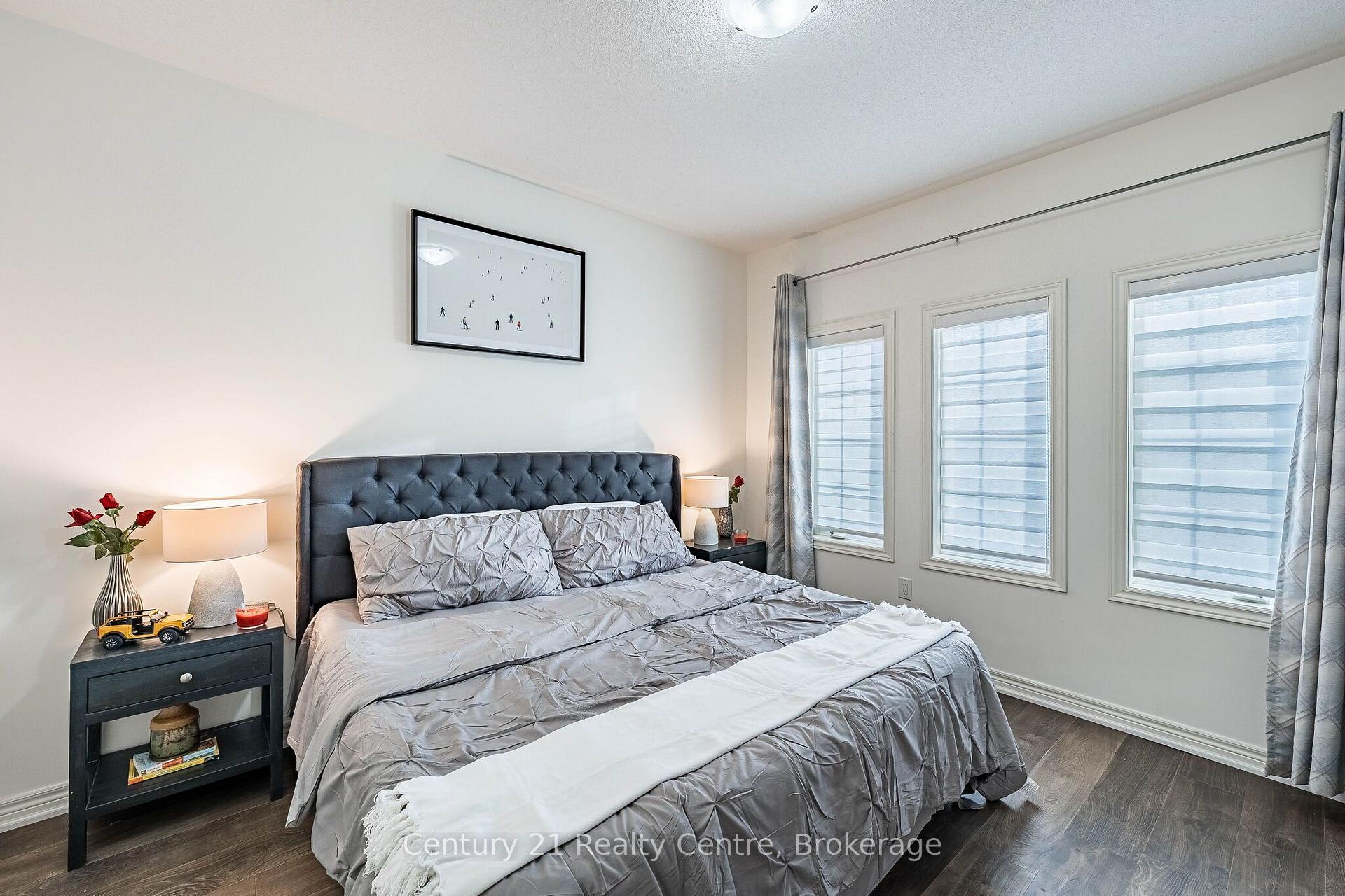 Photo 52 of 355 Royal West Drive W, Brampton, Credit Valley — HOMEH