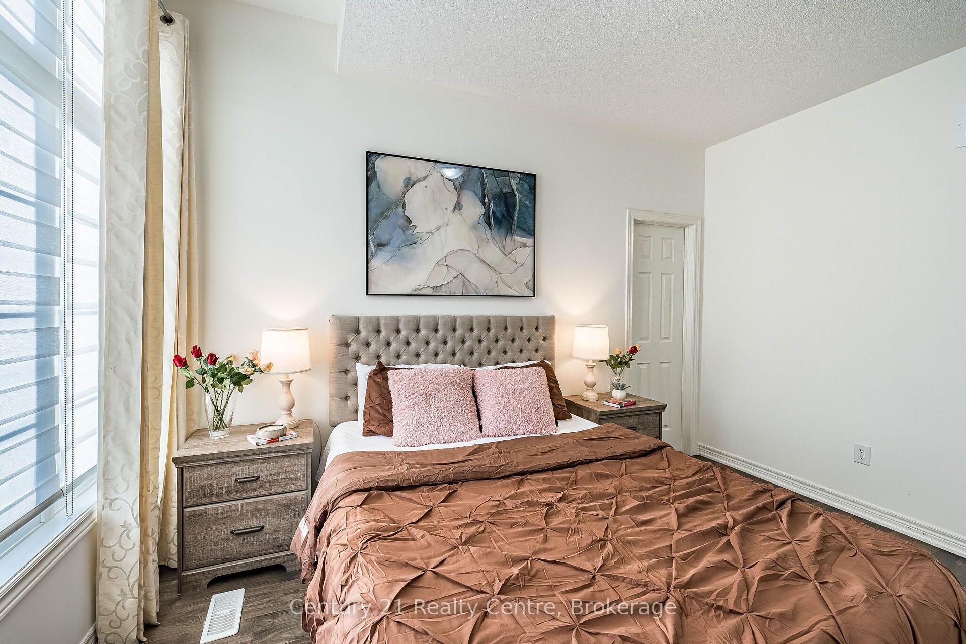 Photo 56 of 355 Royal West Drive W, Brampton, Credit Valley — HOMEH