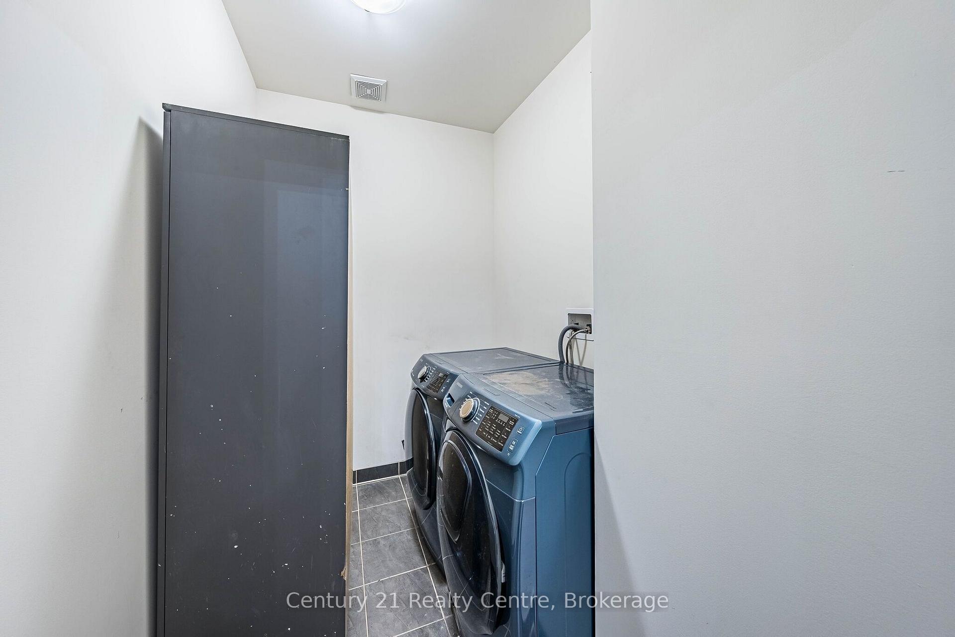 Photo 64 of 355 Royal West Drive W, Brampton, Credit Valley — HOMEH