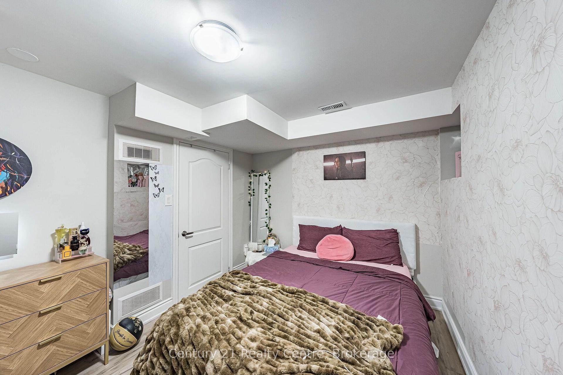 Photo 71 of 355 Royal West Drive W, Brampton, Credit Valley — HOMEH