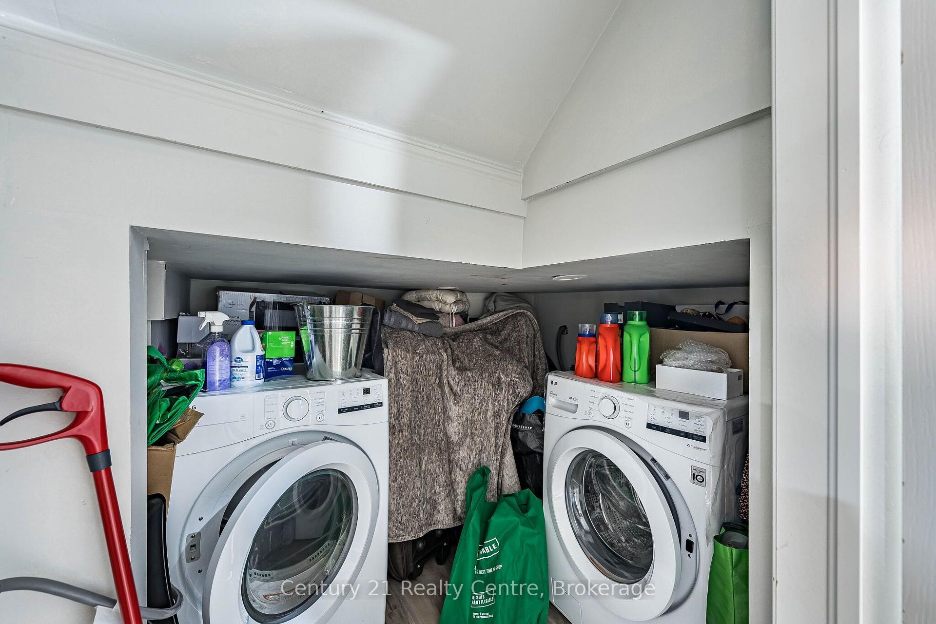 Photo 73 of 355 Royal West Drive W, Brampton, Credit Valley — HOMEH