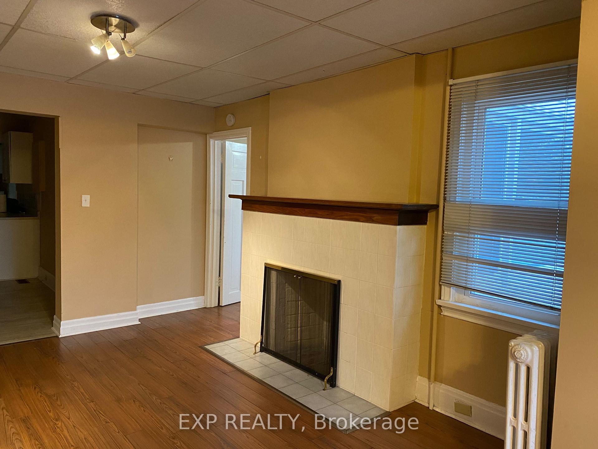 Photo 8 of Unit #WEST, 1ST, 2 South Drive, St. Catharines, Old Glenridge — HOMEH
