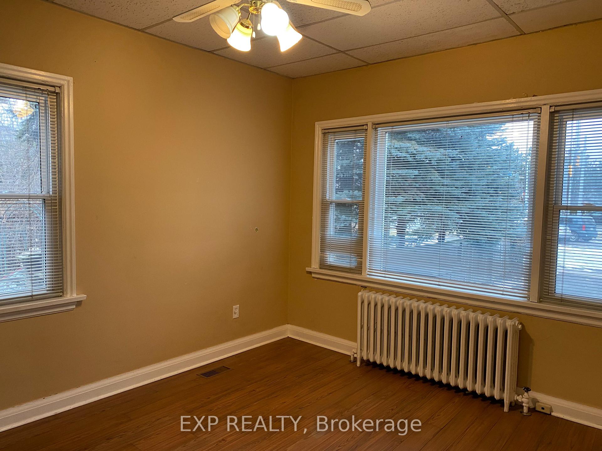 Photo 11 of Unit #WEST, 1ST, 2 South Drive, St. Catharines, Old Glenridge — HOMEH