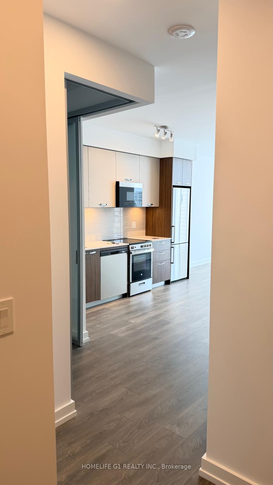 Photo 4 of 75 James Street S, Hamilton, Corktown — HOMEH