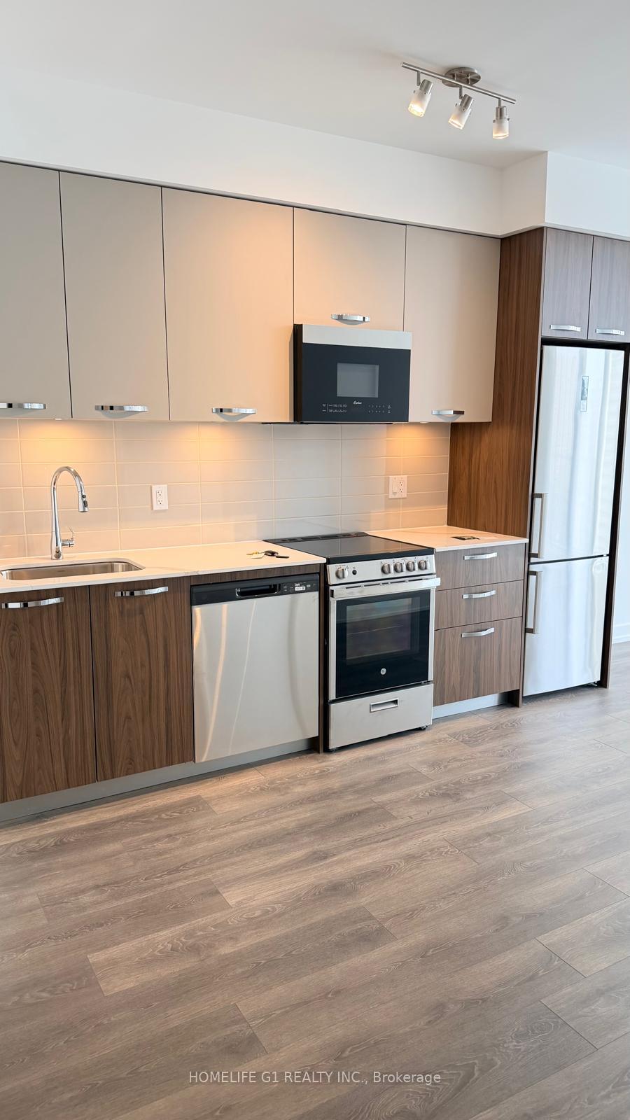 Photo 6 of 75 James Street S, Hamilton, Corktown — HOMEH