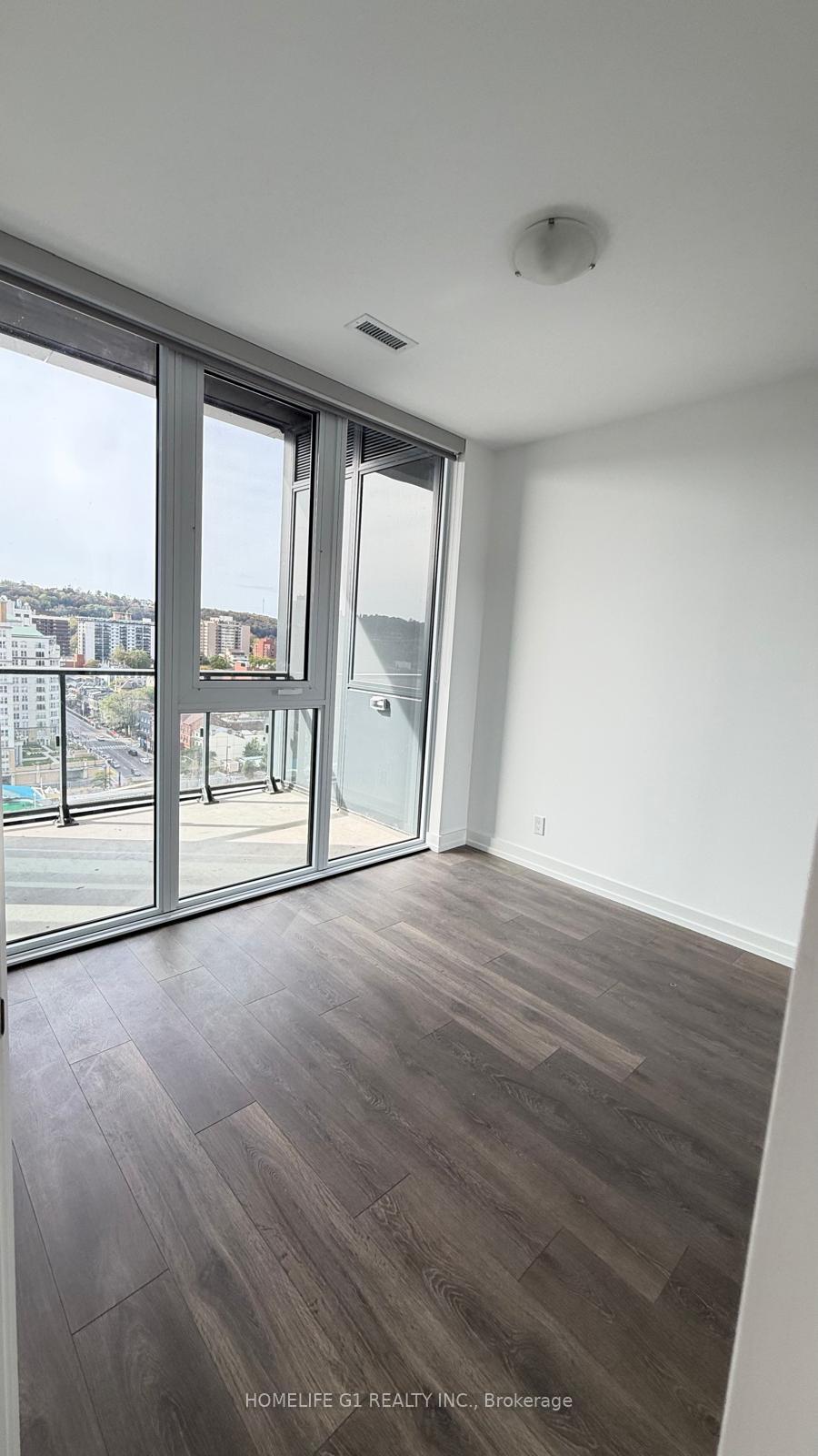 Photo 16 of 75 James Street S, Hamilton, Corktown — HOMEH