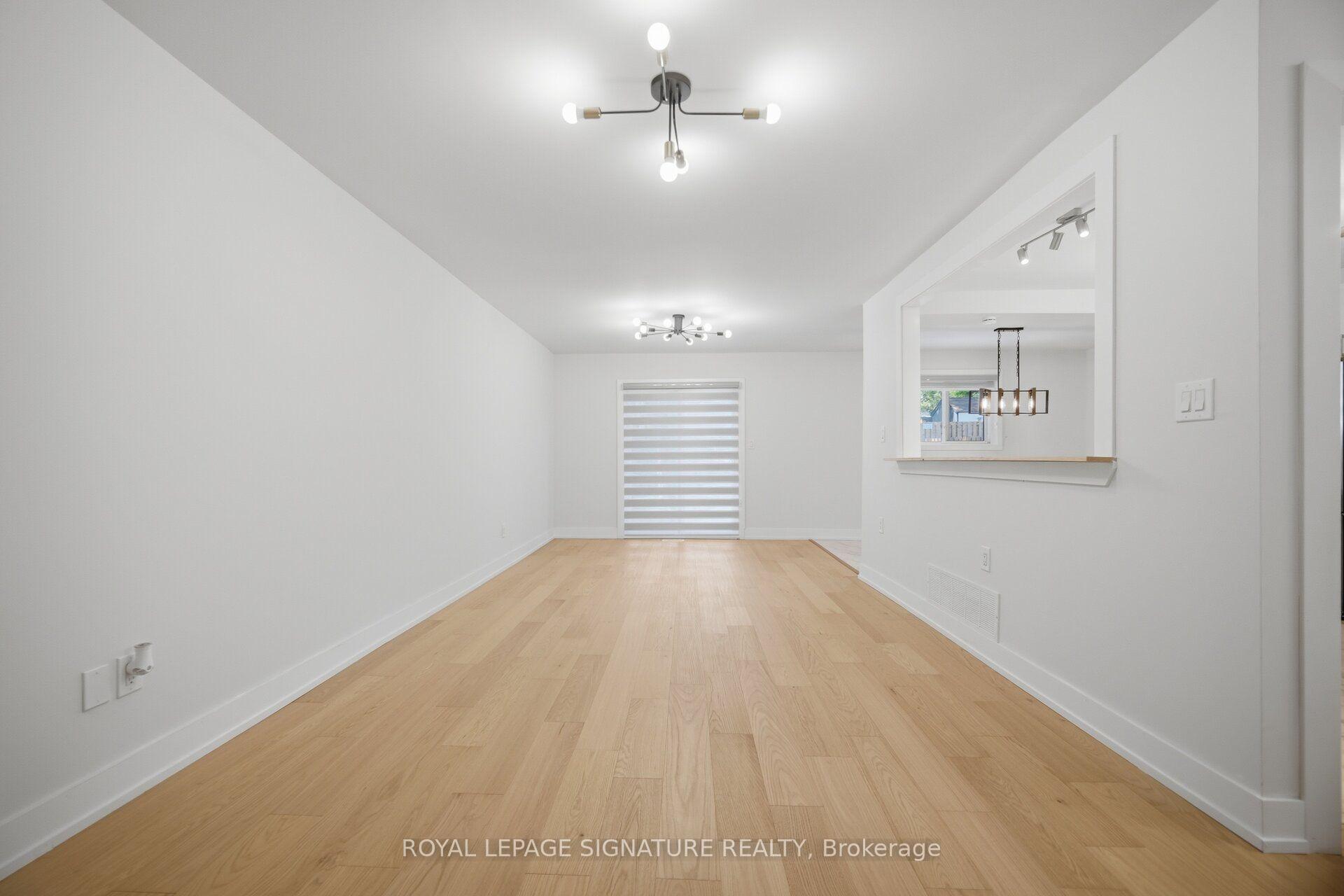 Photo 8 of 2599 Lundene Road, Mississauga, Clarkson — HOMEH