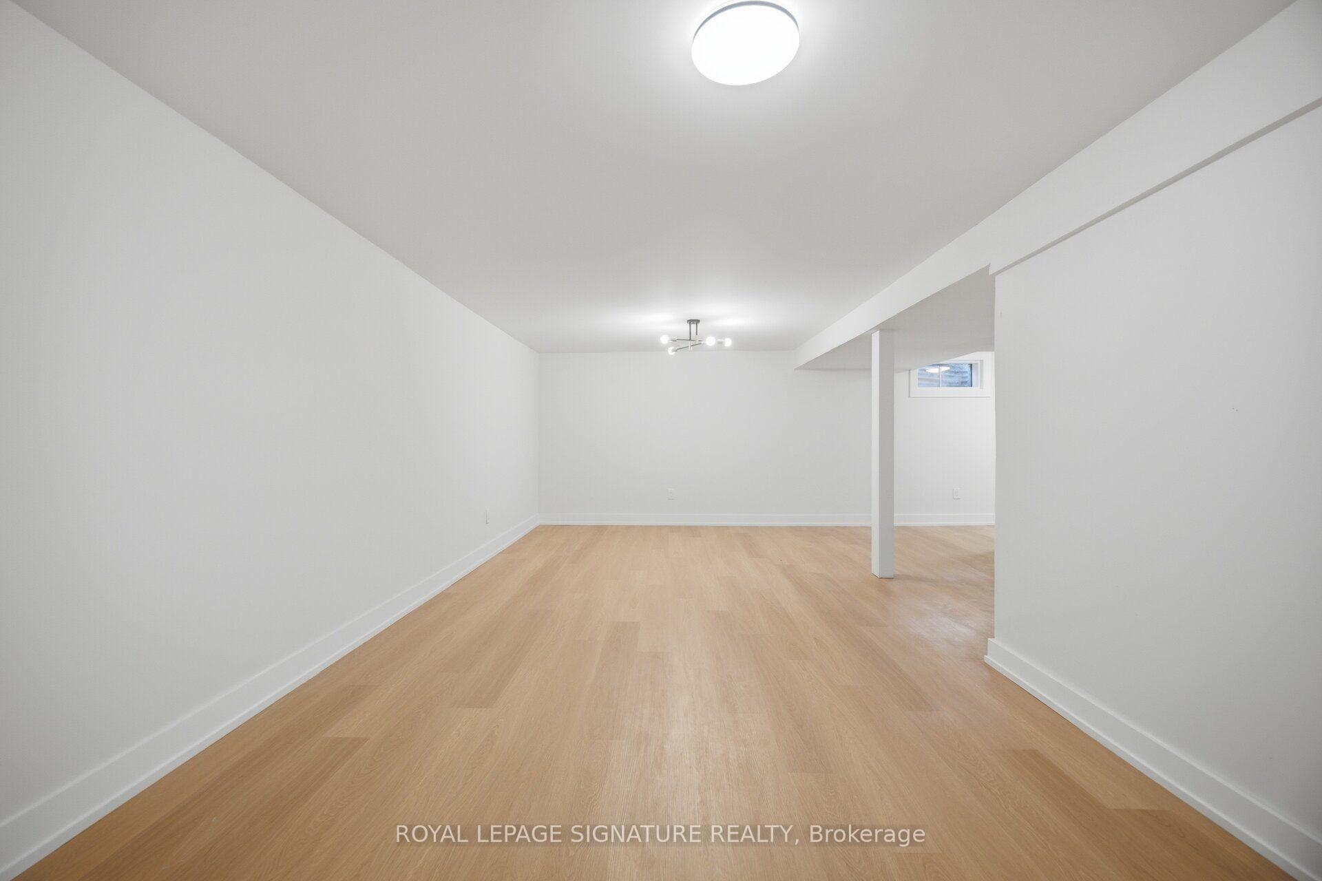 Photo 25 of 2599 Lundene Road, Mississauga, Clarkson — HOMEH