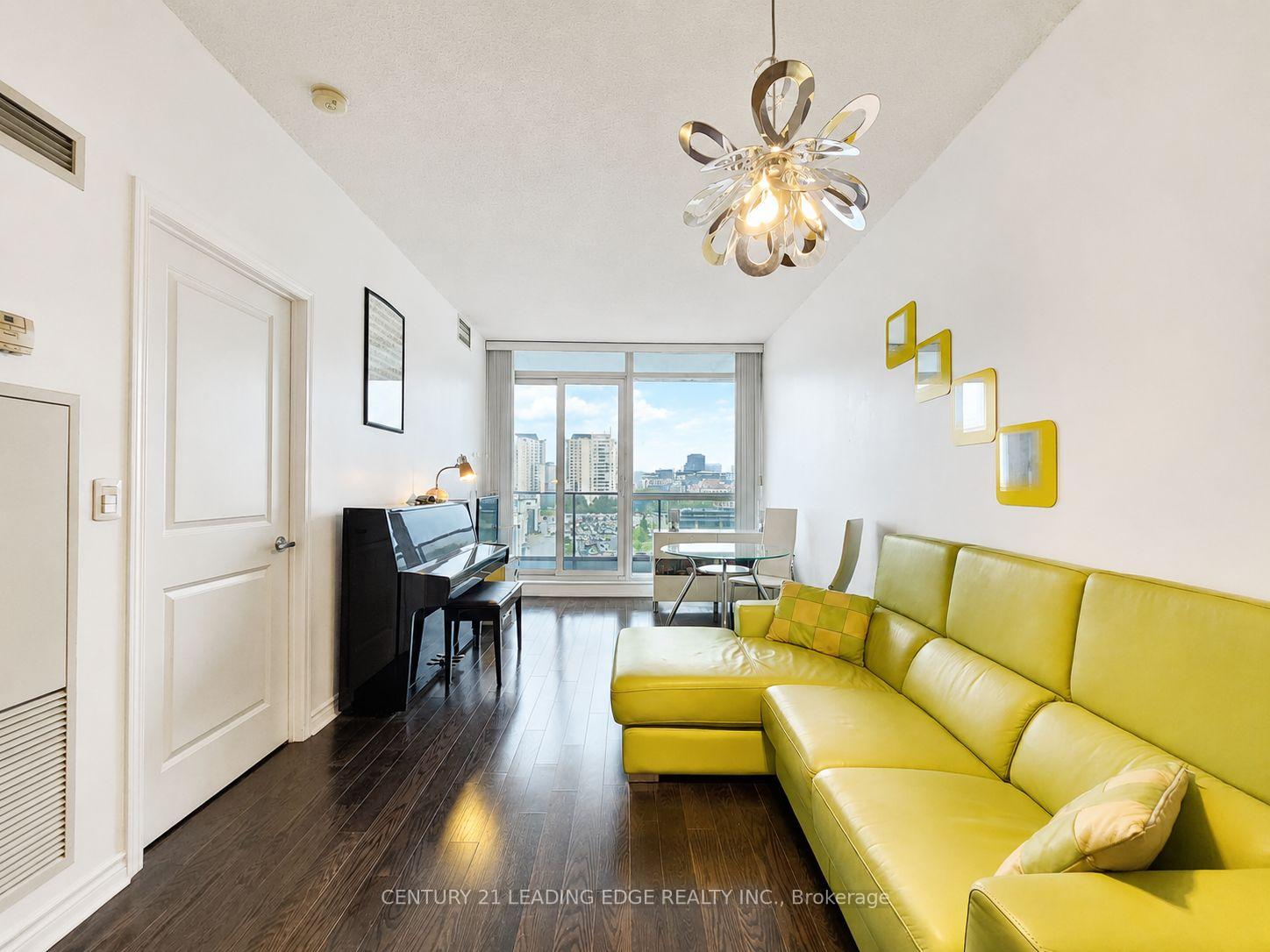 Photo 2 of Unit 404, 2885 Bayview Avenue, North York, Bayview Village — HOMEH