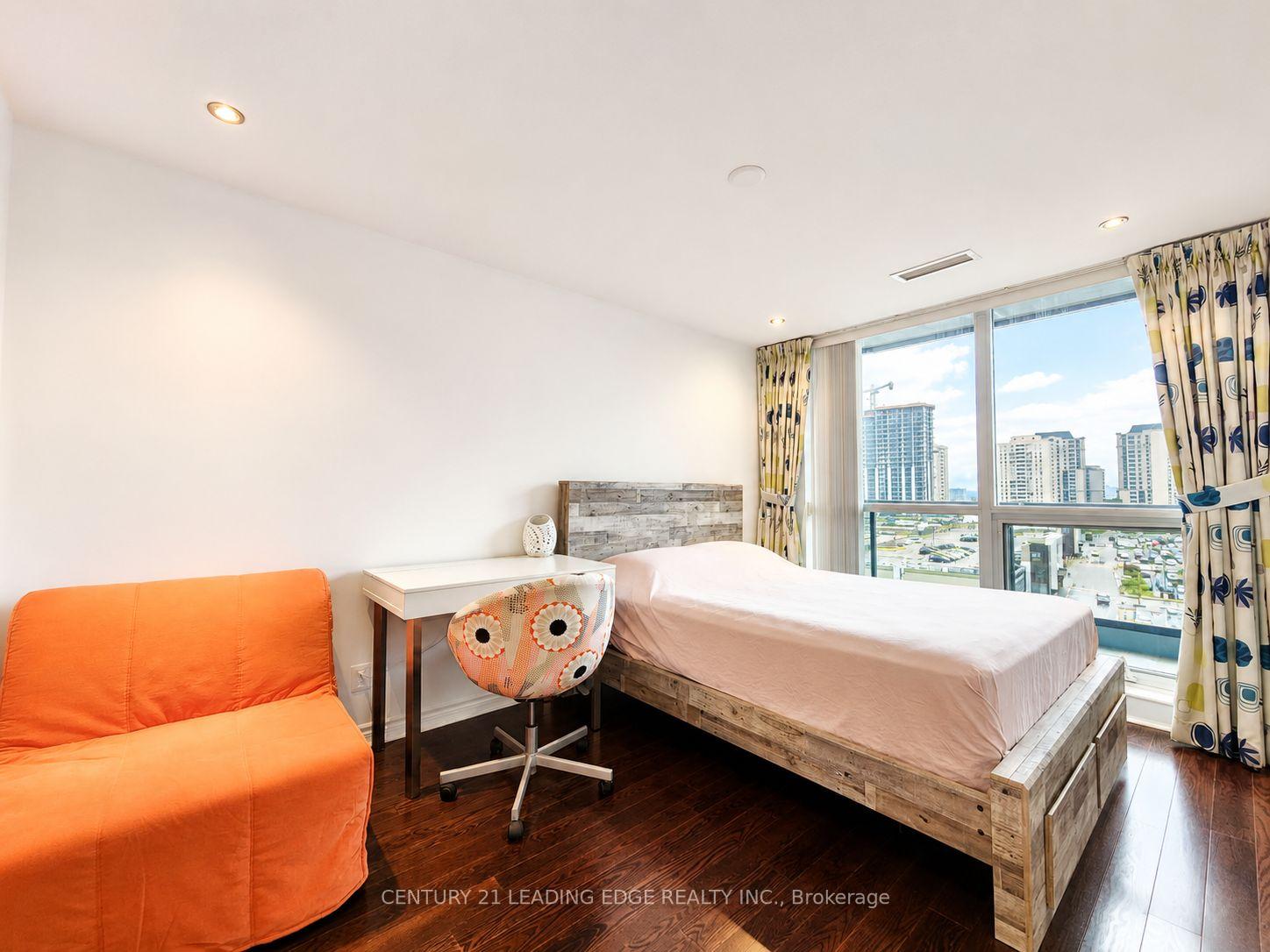 Photo 8 of Unit 404, 2885 Bayview Avenue, North York, Bayview Village — HOMEH