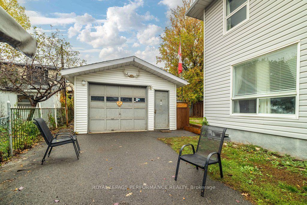 Photo 44 of 137 Genest Street, Ottawa, Vanier — HOMEH