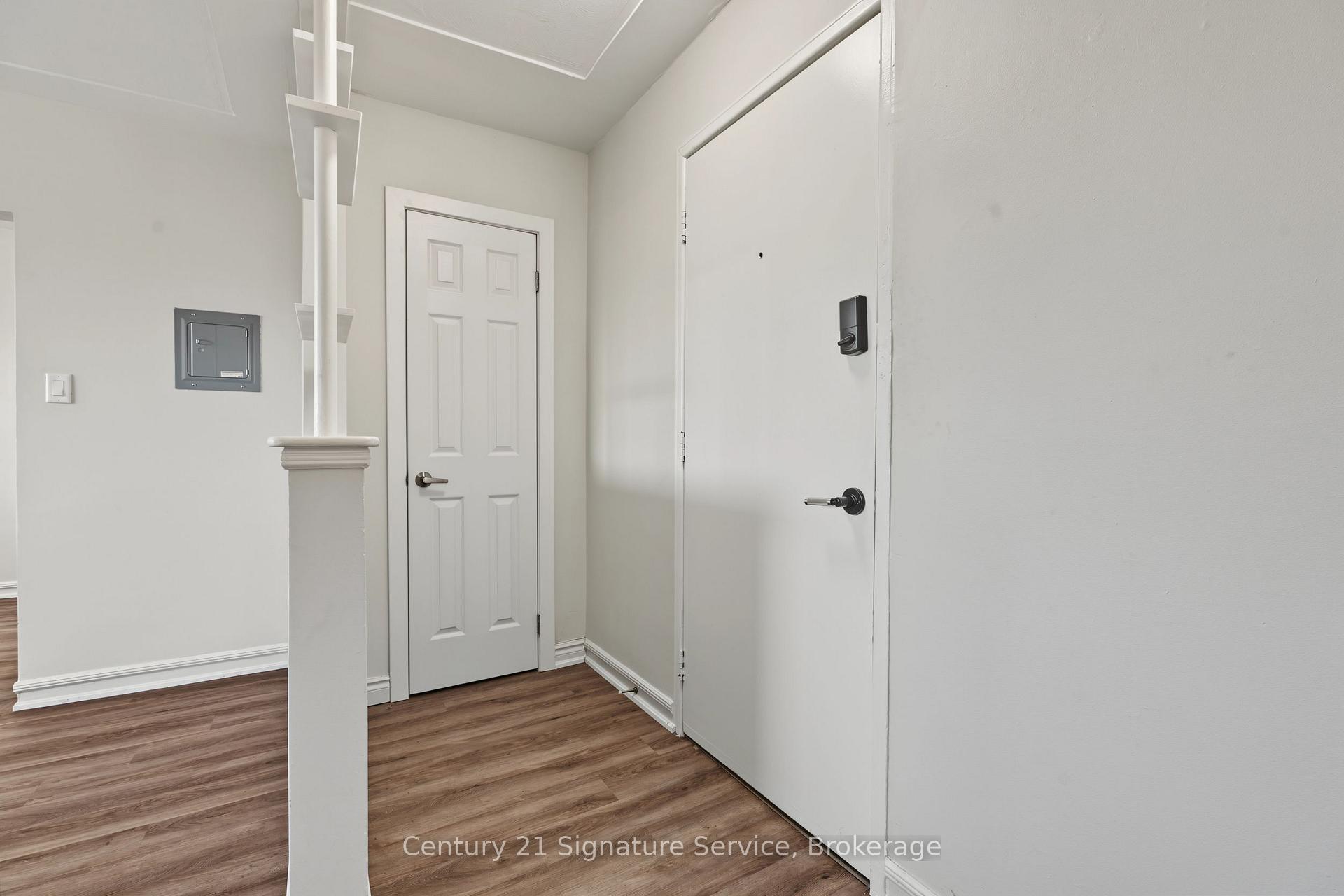 Photo 4 of 1254 Fennell Avenue E, Hamilton, Huntington — HOMEH