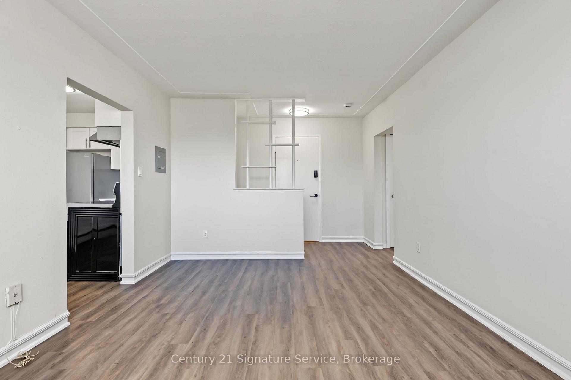 Photo 7 of 1254 Fennell Avenue E, Hamilton, Huntington — HOMEH