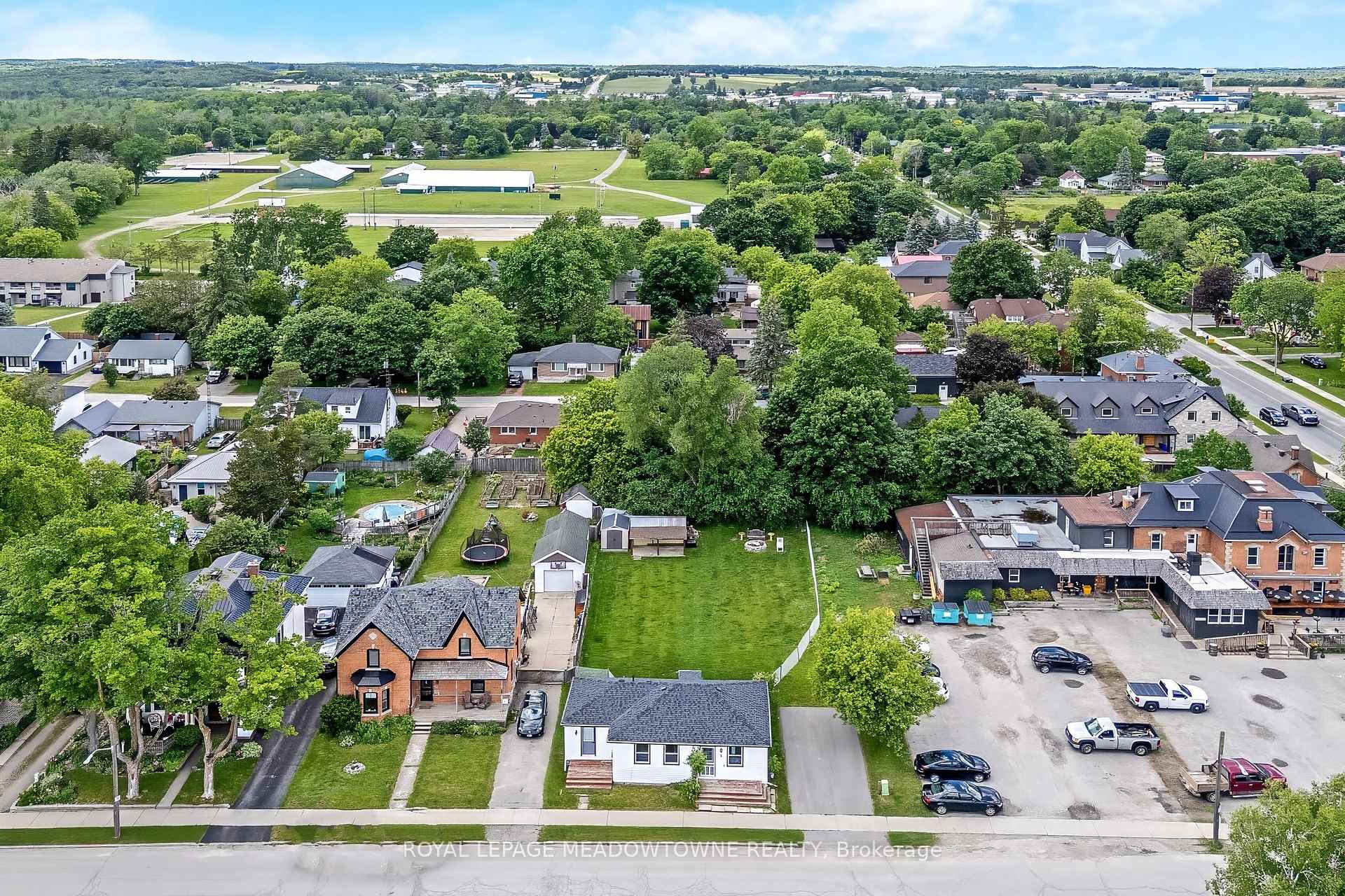 Photo 6 of 3 Church Boulevard, Erin — HOMEH