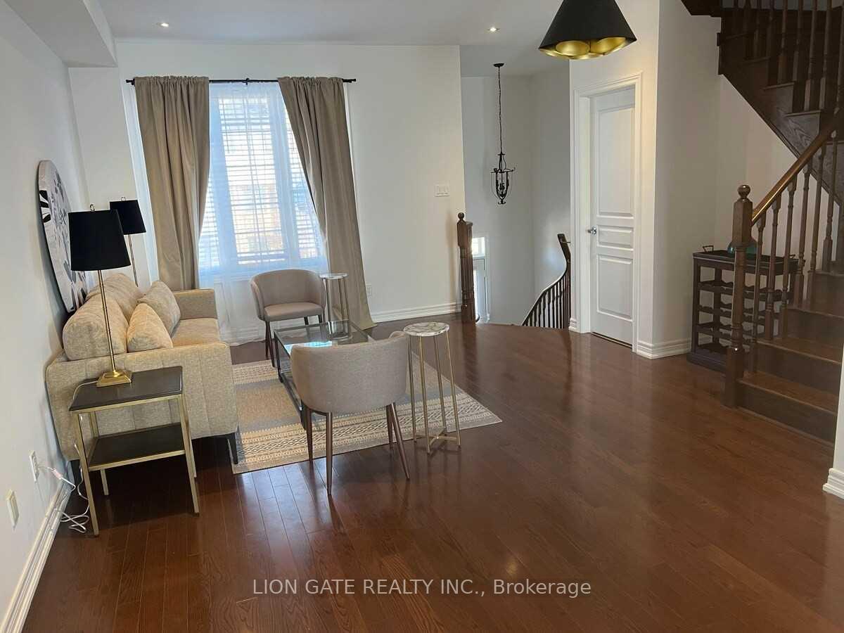 Photo 4 of 46 Rabbit Lane, Etobicoke, Eringate-Centennial-West Deane — HOMEH