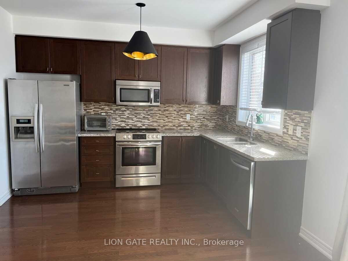 Photo 7 of 46 Rabbit Lane, Etobicoke, Eringate-Centennial-West Deane — HOMEH
