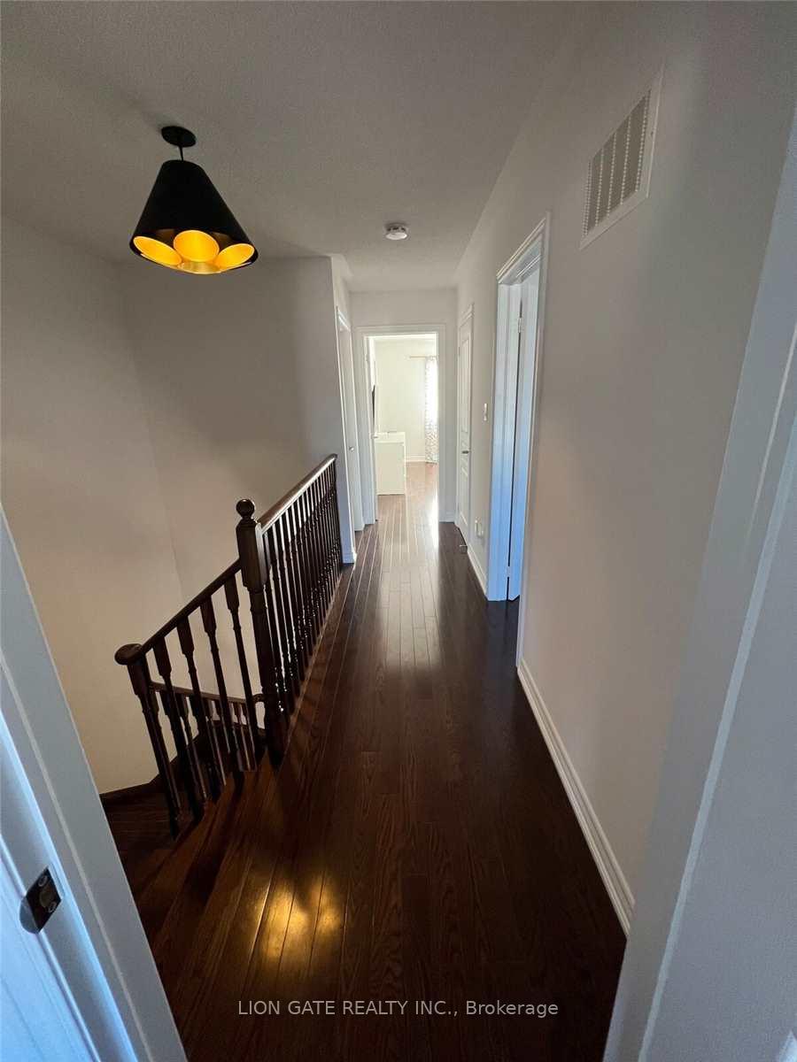 Photo 27 of 46 Rabbit Lane, Etobicoke, Eringate-Centennial-West Deane — HOMEH