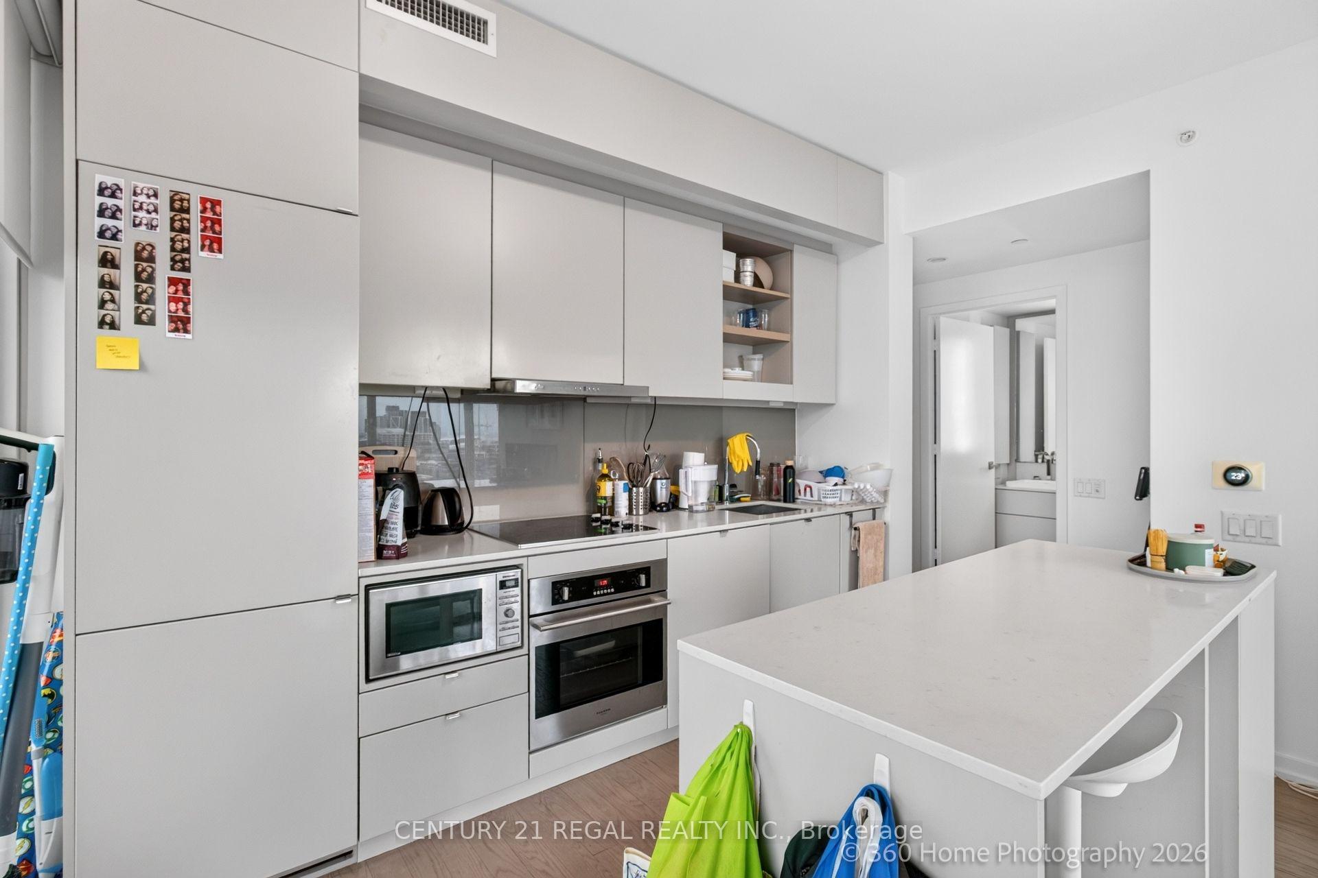 Photo 6 of Unit 2011, 101 Peter Street, Toronto, Waterfront Communities — HOMEH