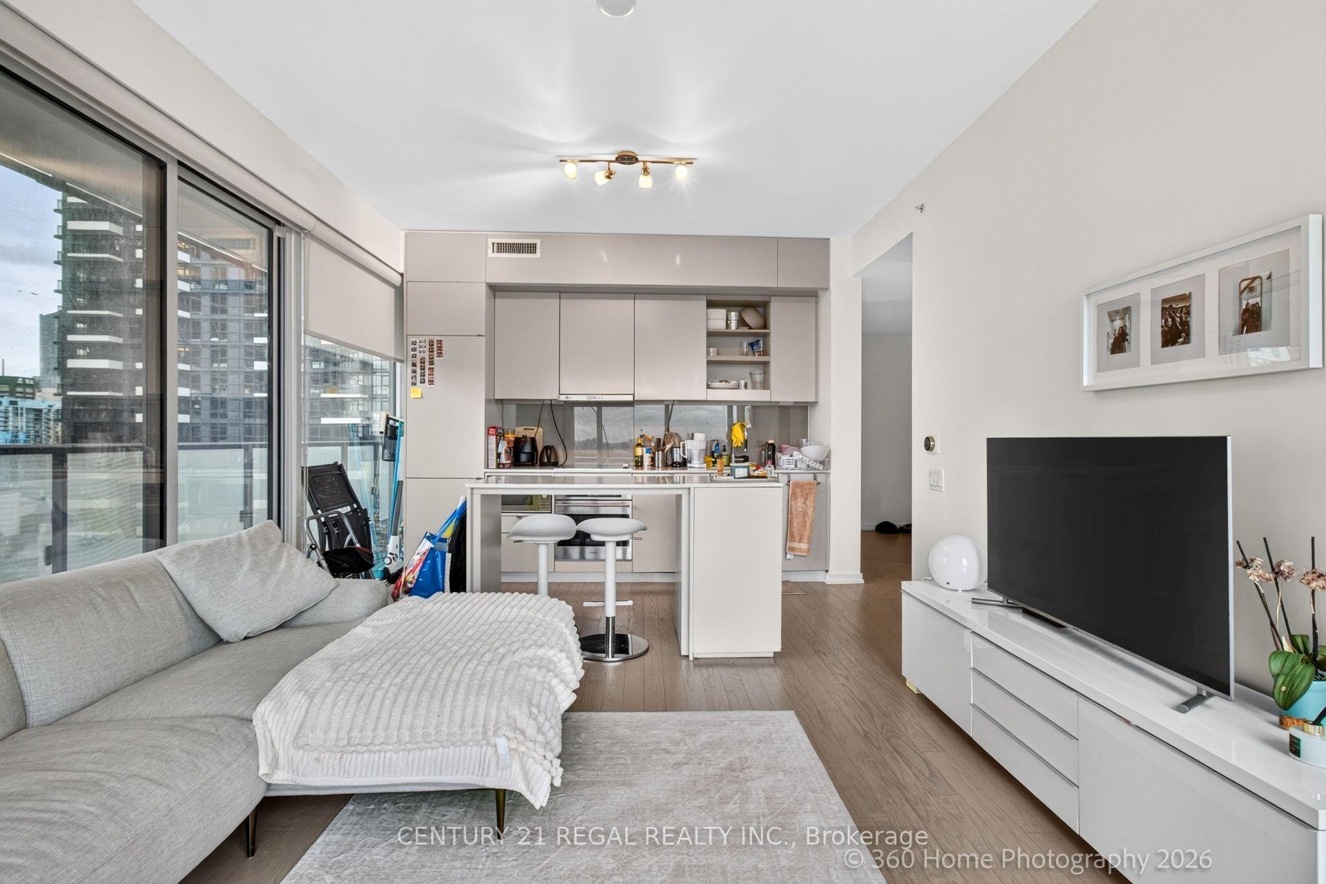 Photo 10 of Unit 2011, 101 Peter Street, Toronto, Waterfront Communities — HOMEH