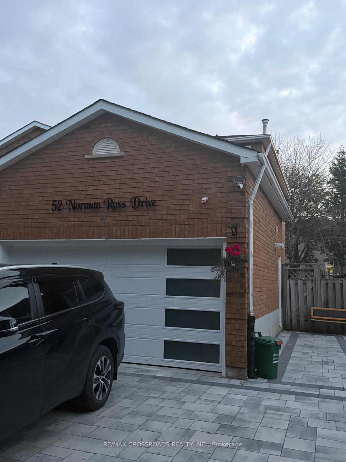 Photo 1 of 52 Norman Ross Drive, Markham, Middlefield — HOMEH