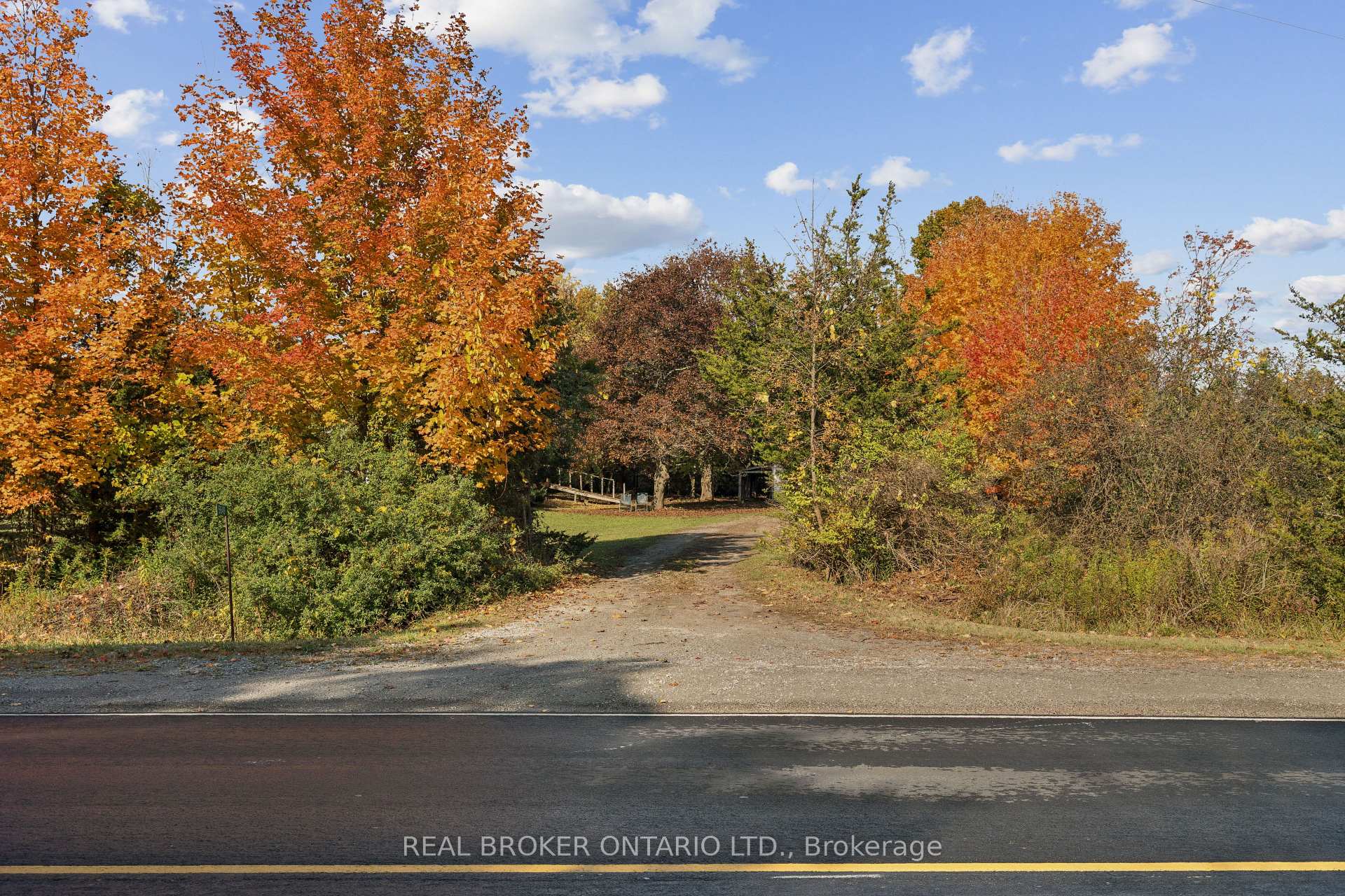 Photo 1 of 5649 25 Side Road, Milton, Rural Nassagaweya — HOMEH