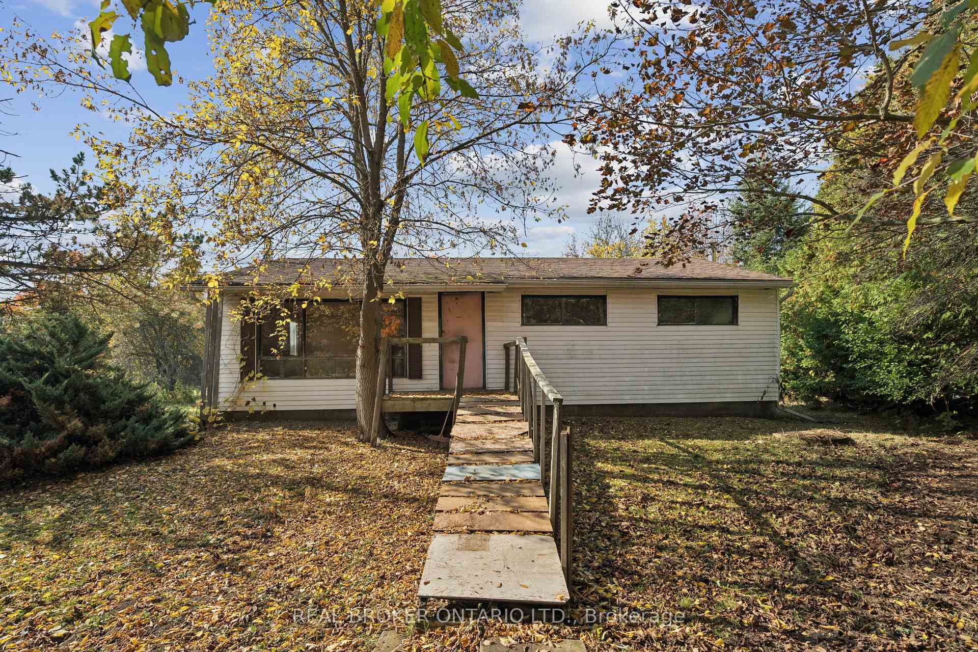 Photo 4 of 5649 25 Side Road, Milton, Rural Nassagaweya — HOMEH