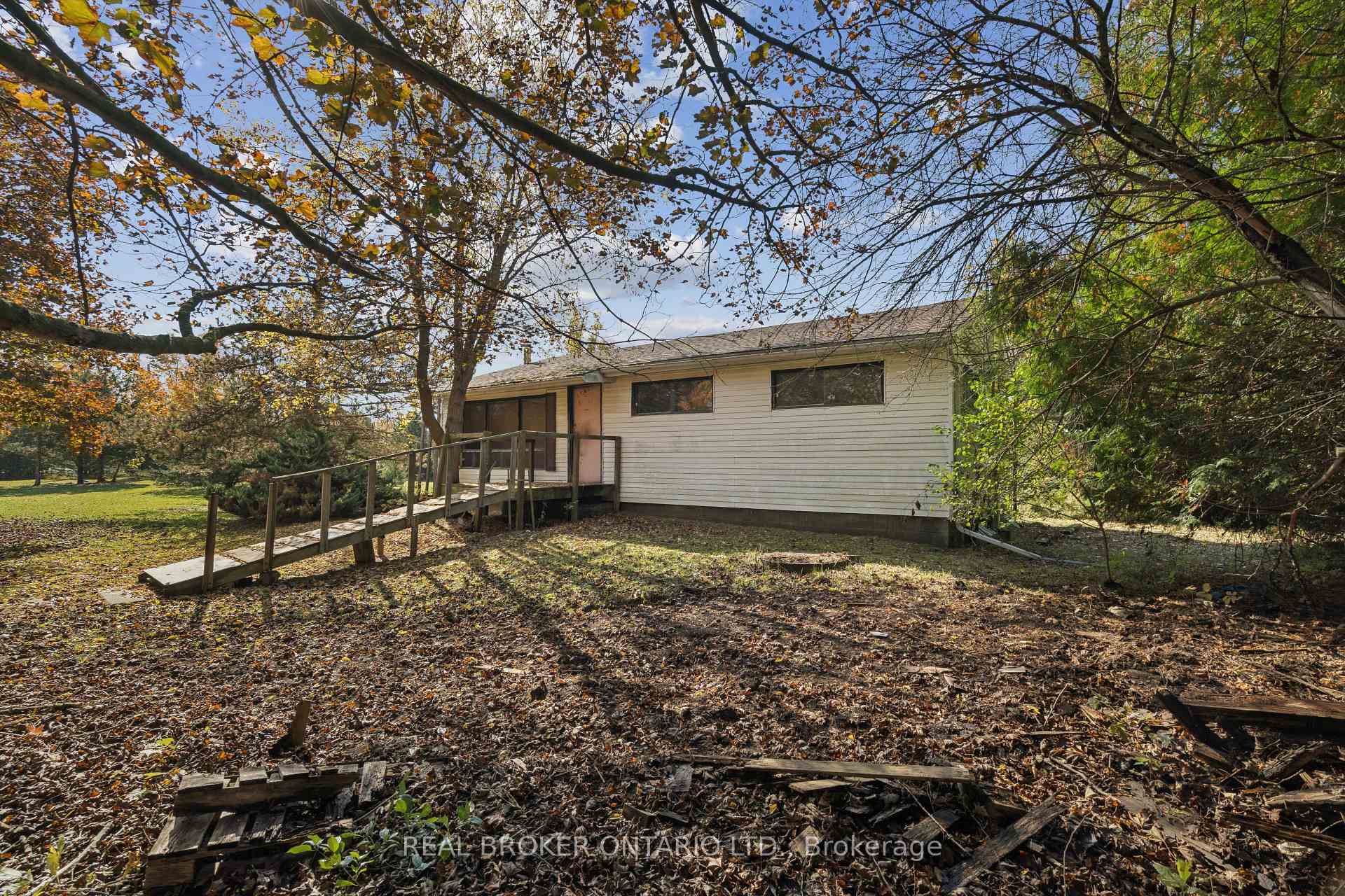 Photo 5 of 5649 25 Side Road, Milton, Rural Nassagaweya — HOMEH