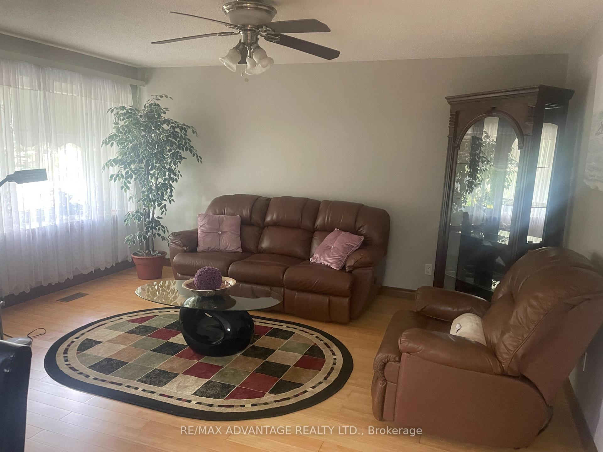 Photo 9 of 776 Dundalk Drive, London, South Q — HOMEH