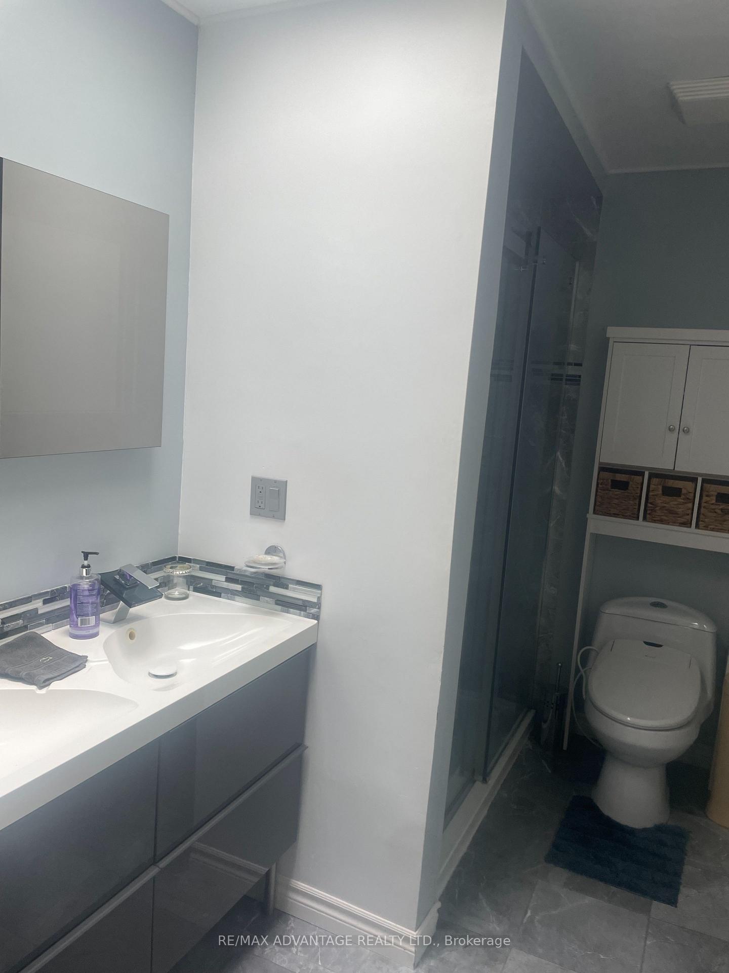 Photo 10 of 776 Dundalk Drive, London, South Q — HOMEH