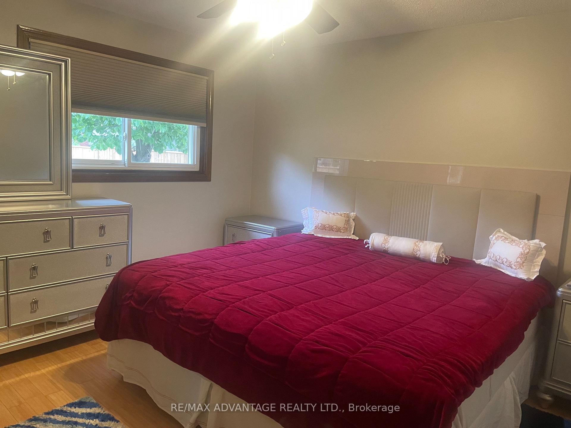 Photo 12 of 776 Dundalk Drive, London, South Q — HOMEH