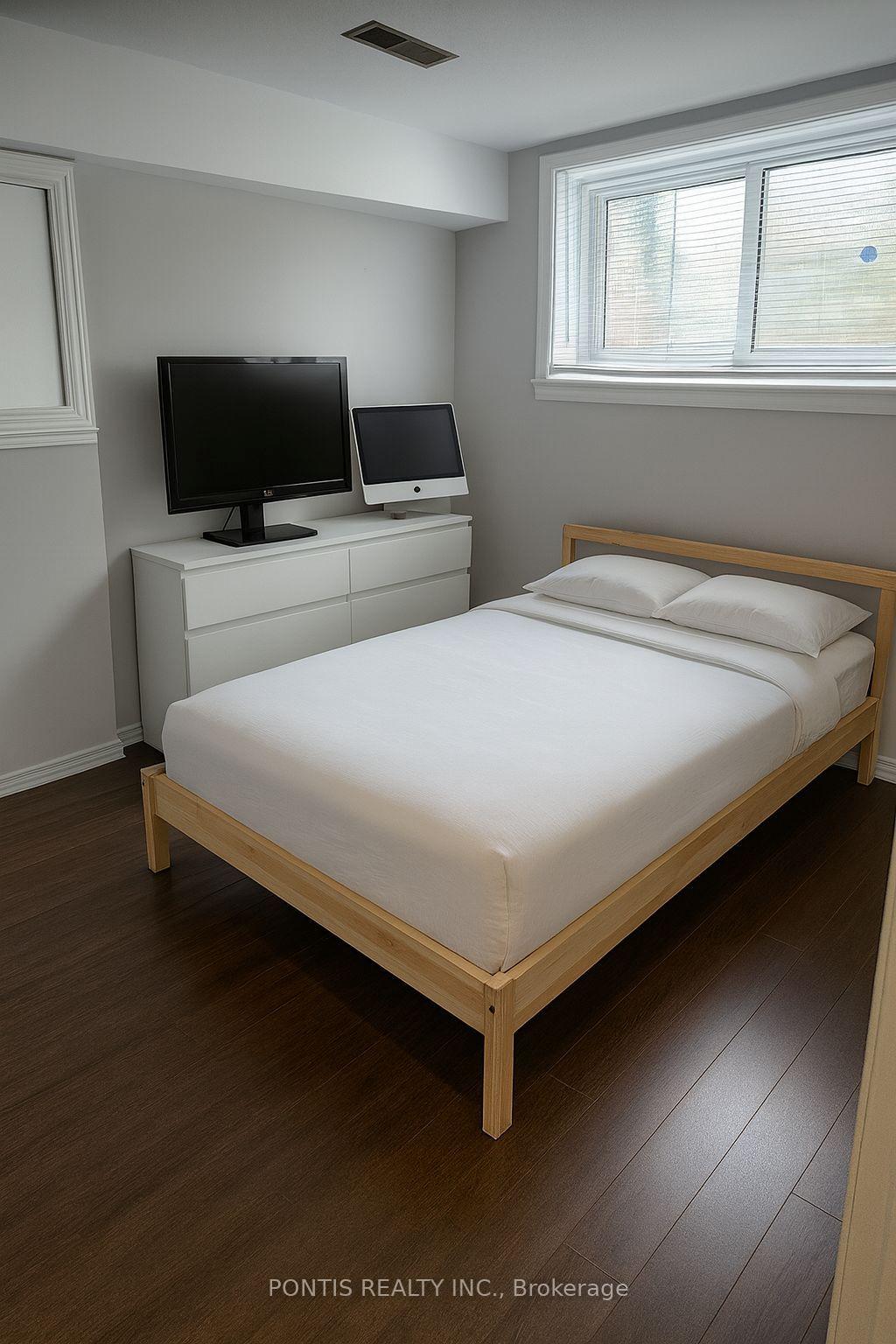 Photo 5 of Unit Bsmt, 3408 Monica Drive, Mississauga, Malton — HOMEH