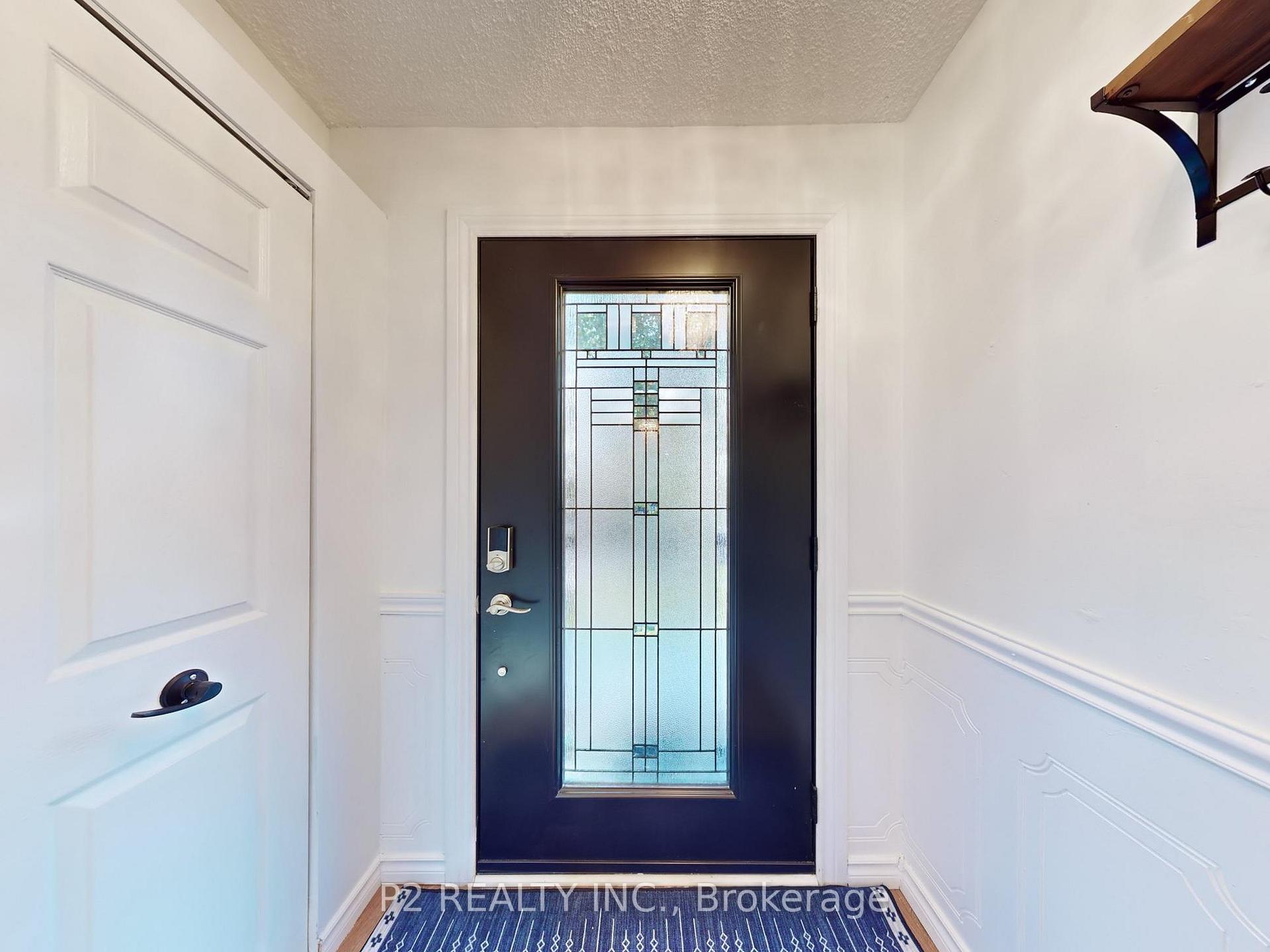 Photo 3 of 411 Rosedale Drive, Whitby, Downtown Whitby — HOMEH