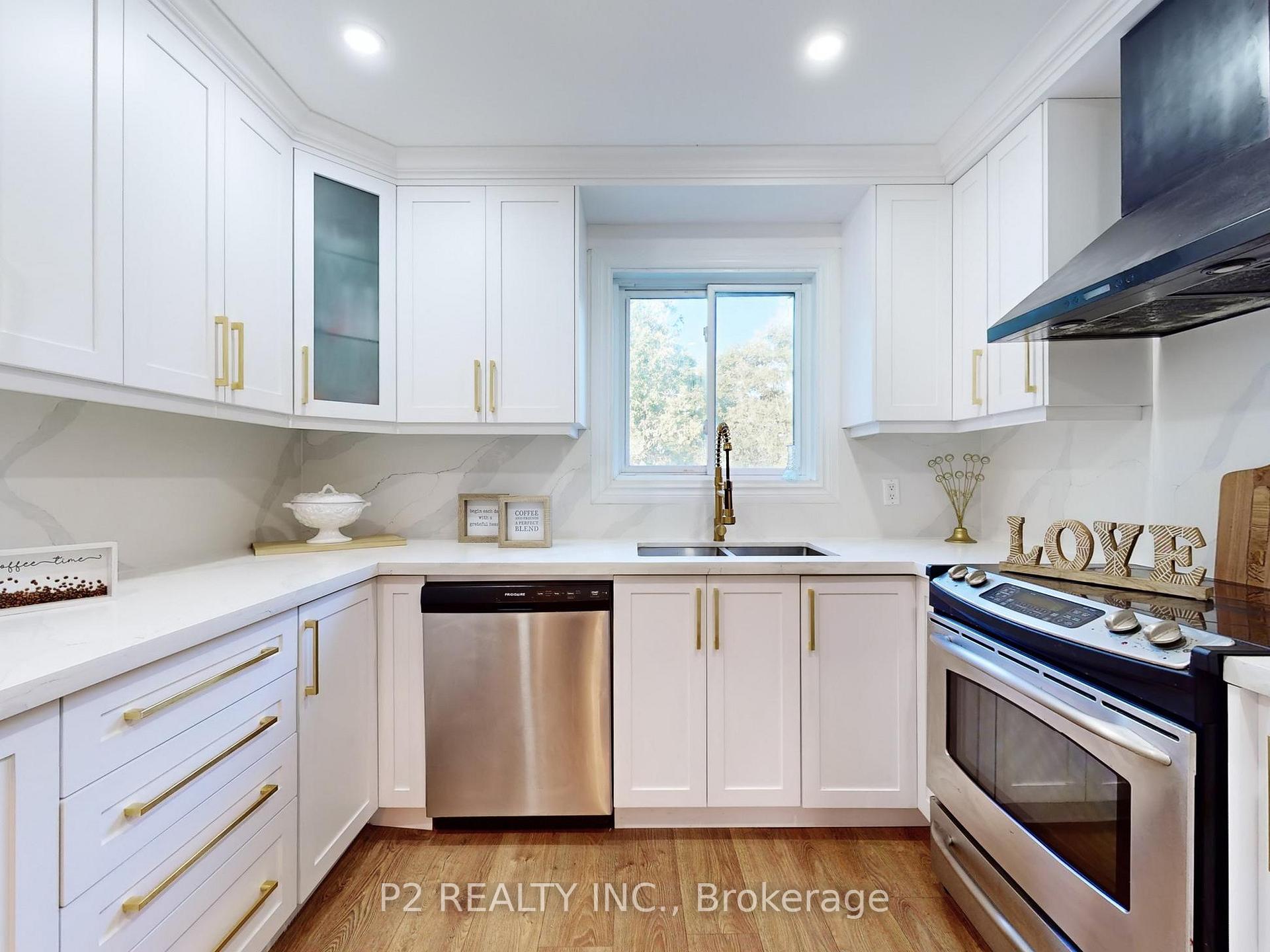 Photo 12 of 411 Rosedale Drive, Whitby, Downtown Whitby — HOMEH