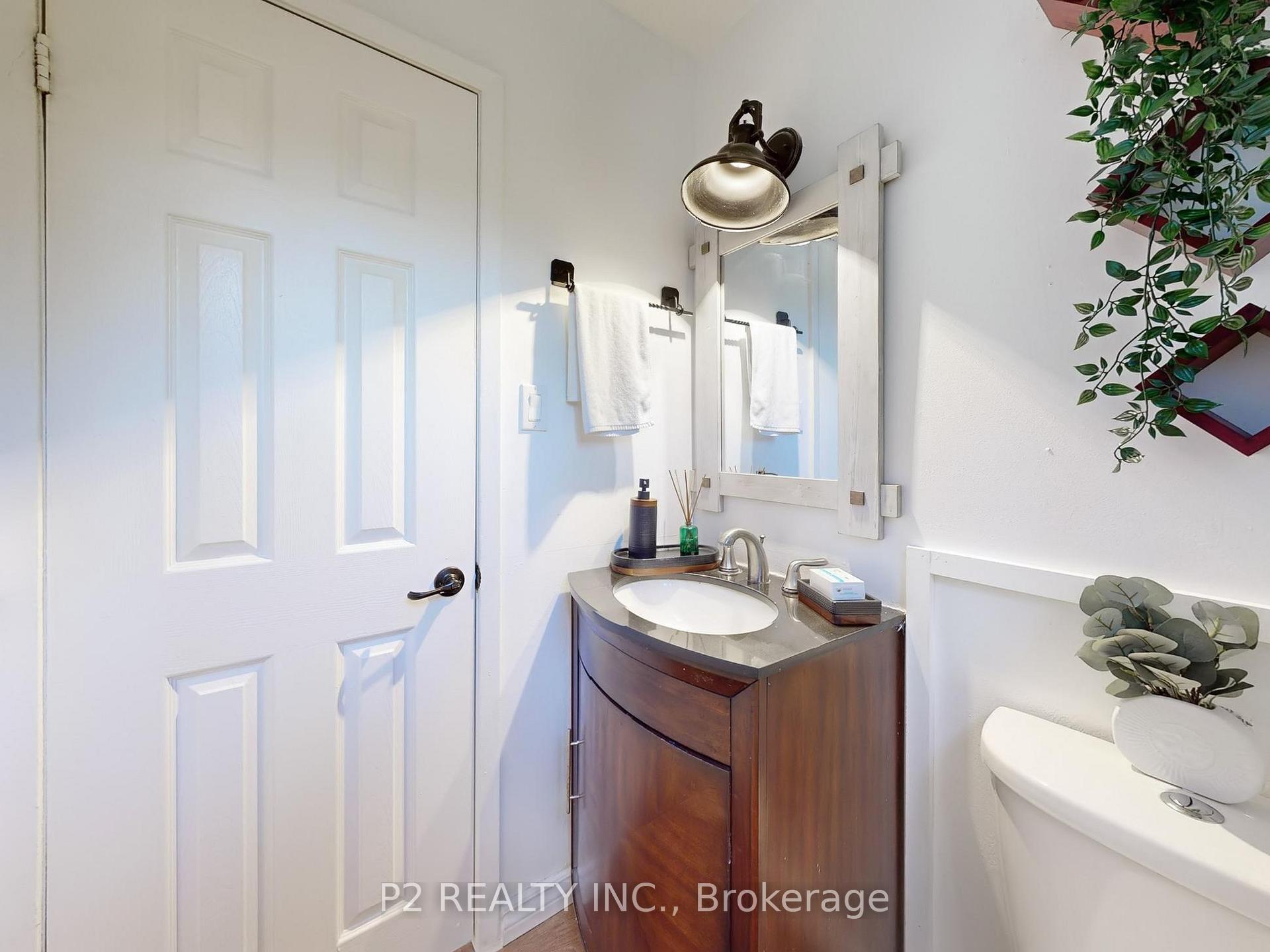 Photo 15 of 411 Rosedale Drive, Whitby, Downtown Whitby — HOMEH