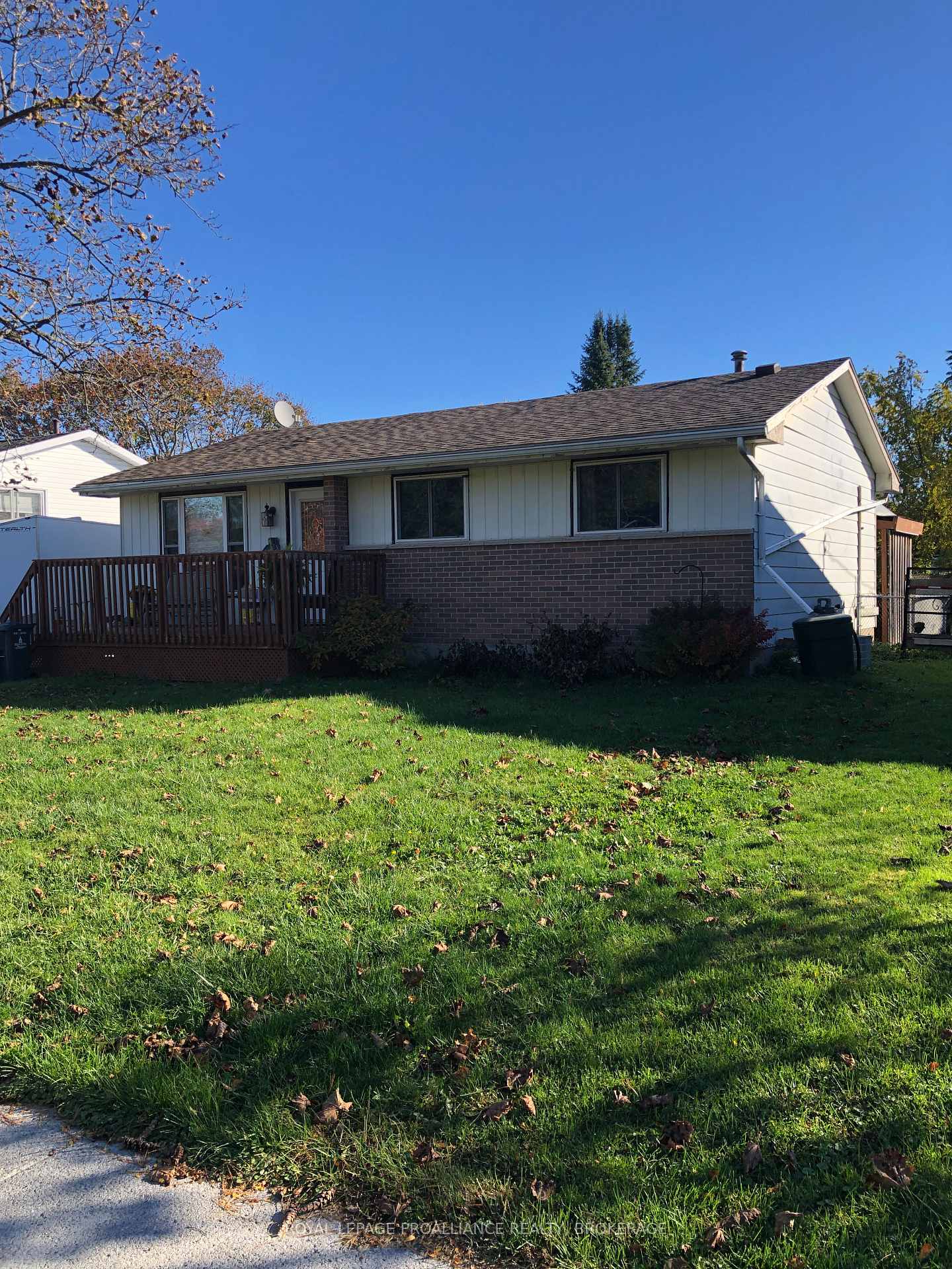 Photo 1 of 804 Clark Crescent, Kingston, South of Taylor-Kidd Blvd — HOMEH