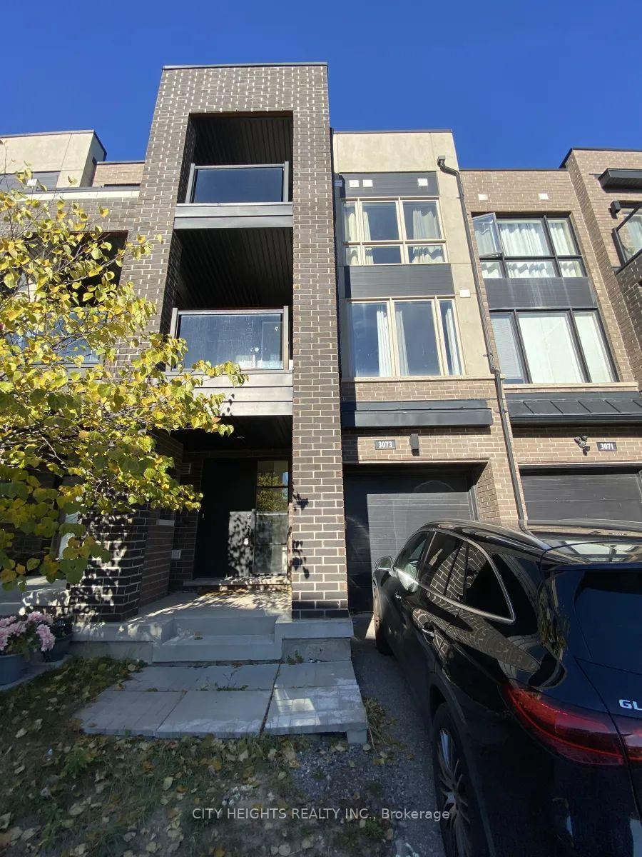 Photo 3 of Unit 1, 3073 Blacktusk Common, Oakville, Joshua Meadows — HOMEH