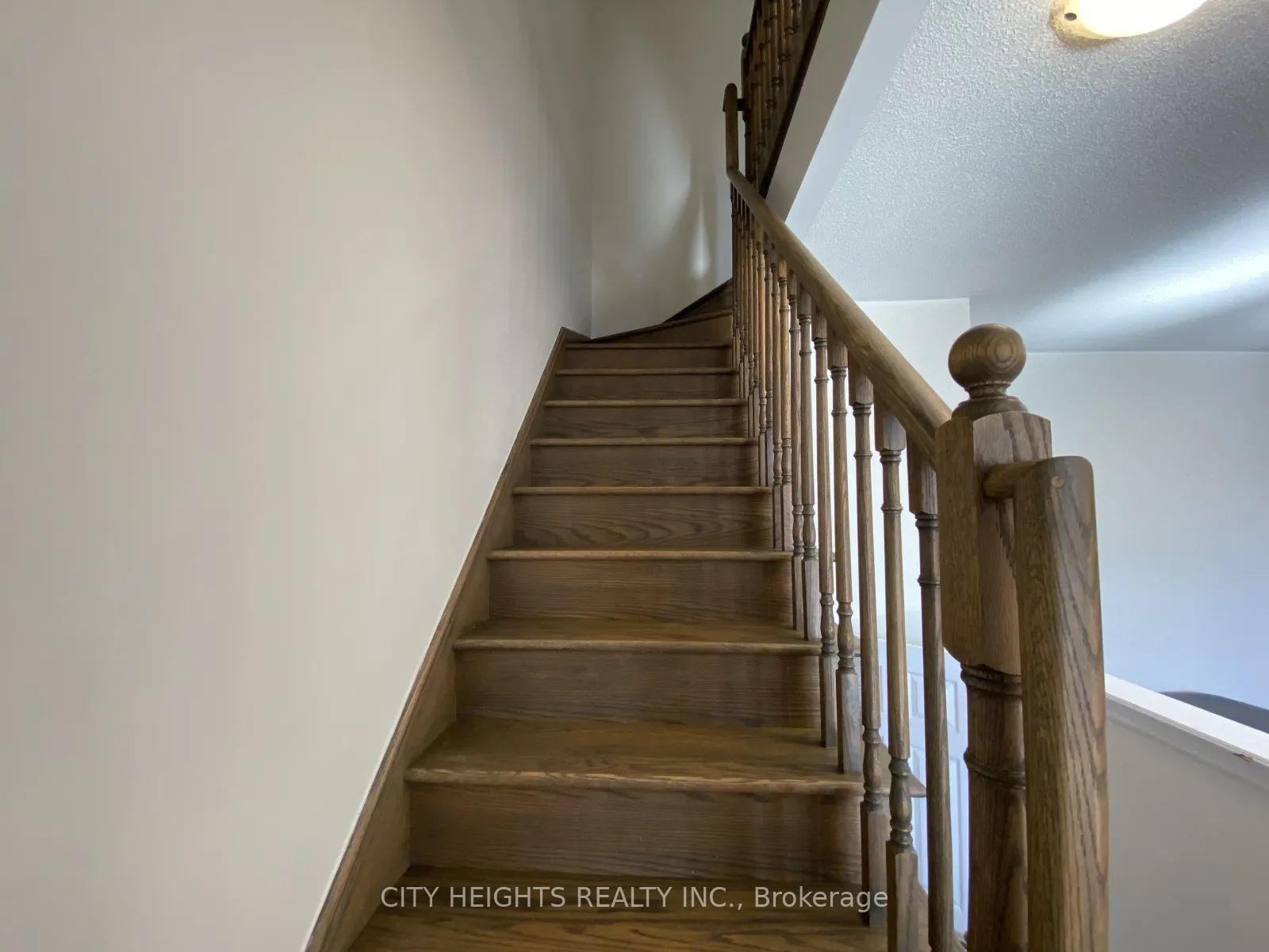 Photo 9 of Unit 1, 3073 Blacktusk Common, Oakville, Joshua Meadows — HOMEH