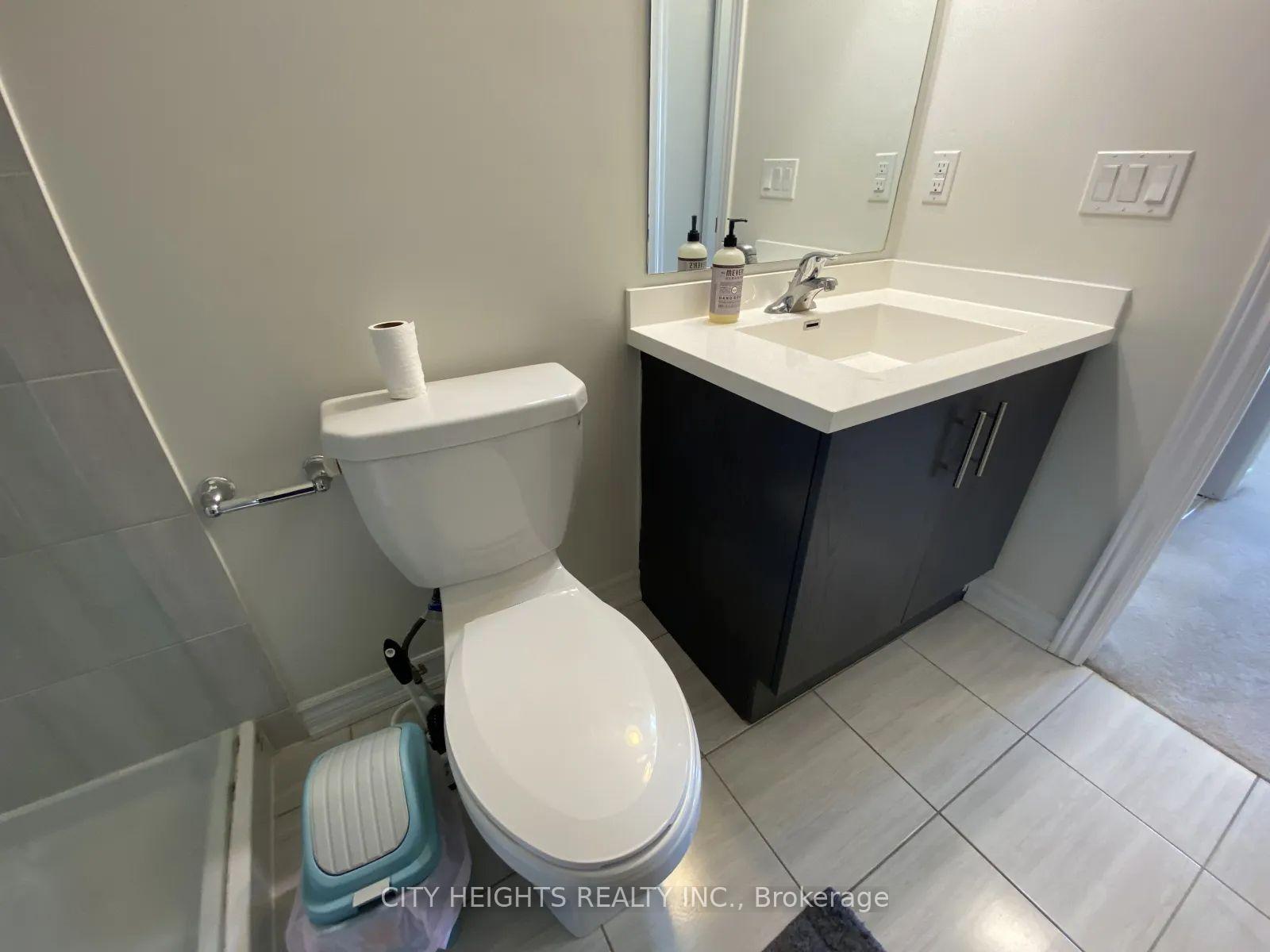 Photo 10 of Unit 1, 3073 Blacktusk Common, Oakville, Joshua Meadows — HOMEH