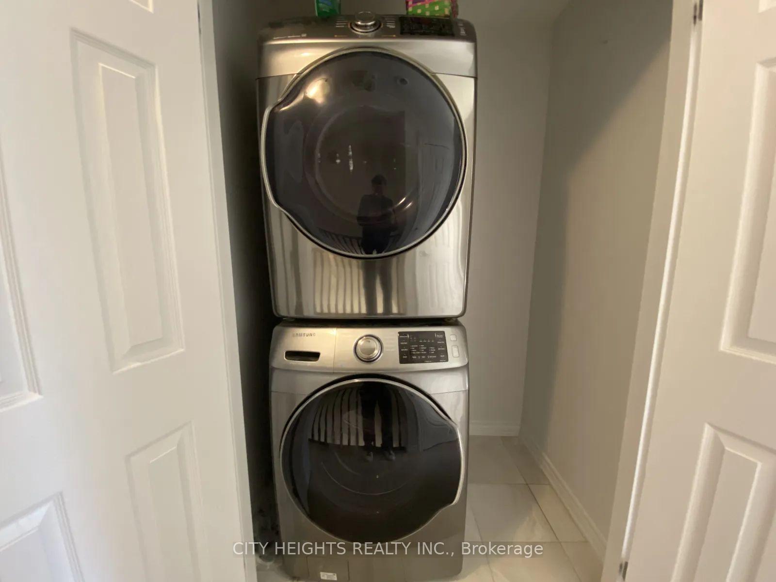 Photo 20 of Unit 1, 3073 Blacktusk Common, Oakville, Joshua Meadows — HOMEH