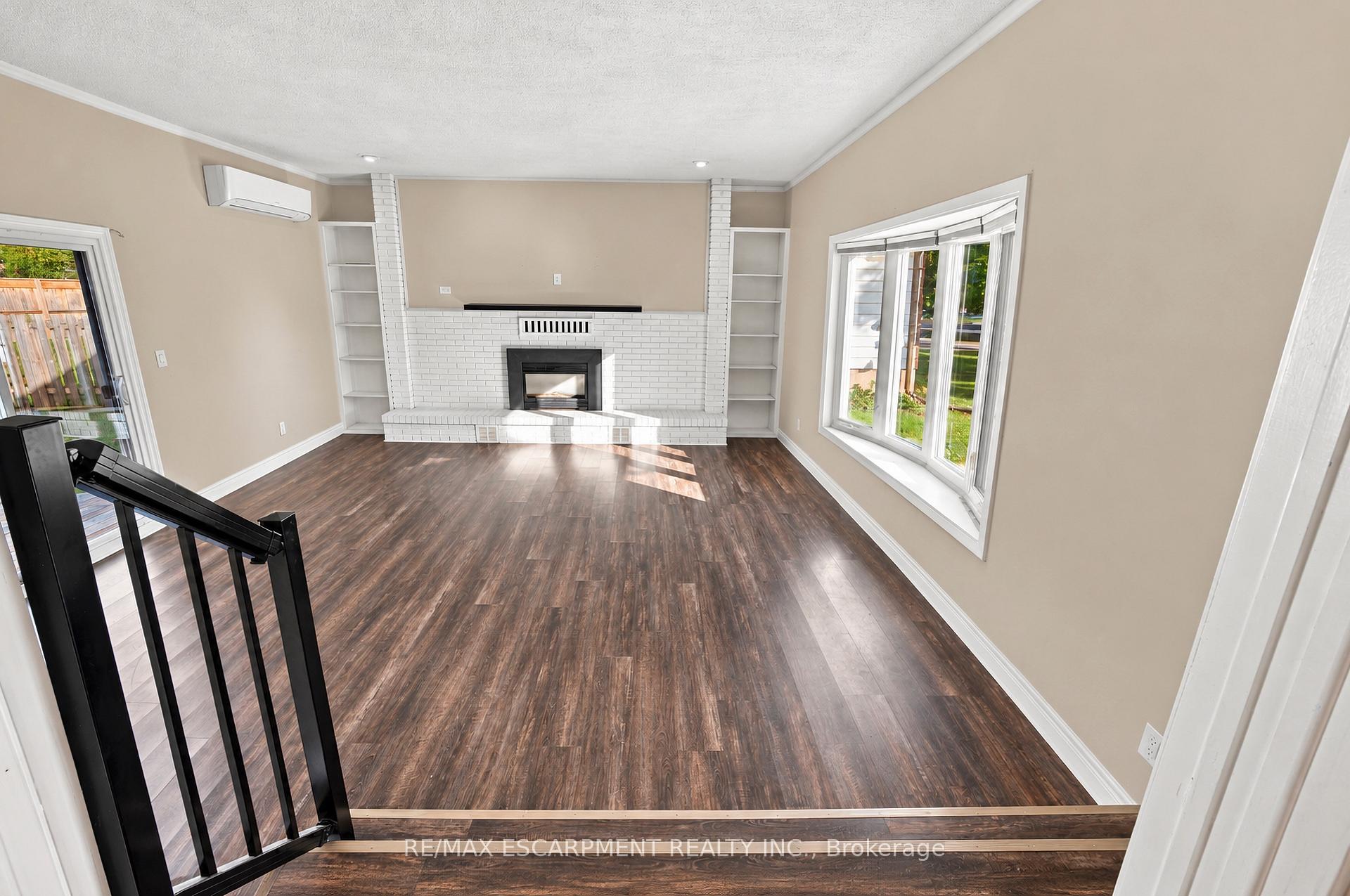 Photo 9 of 67 Forster Street, St. Catharines, Vine/Linwell — HOMEH